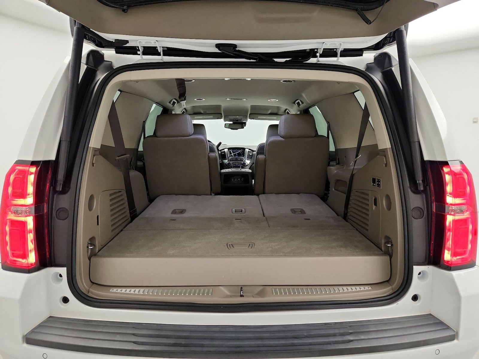 2020 Chevrolet Tahoe LT - Photo 24