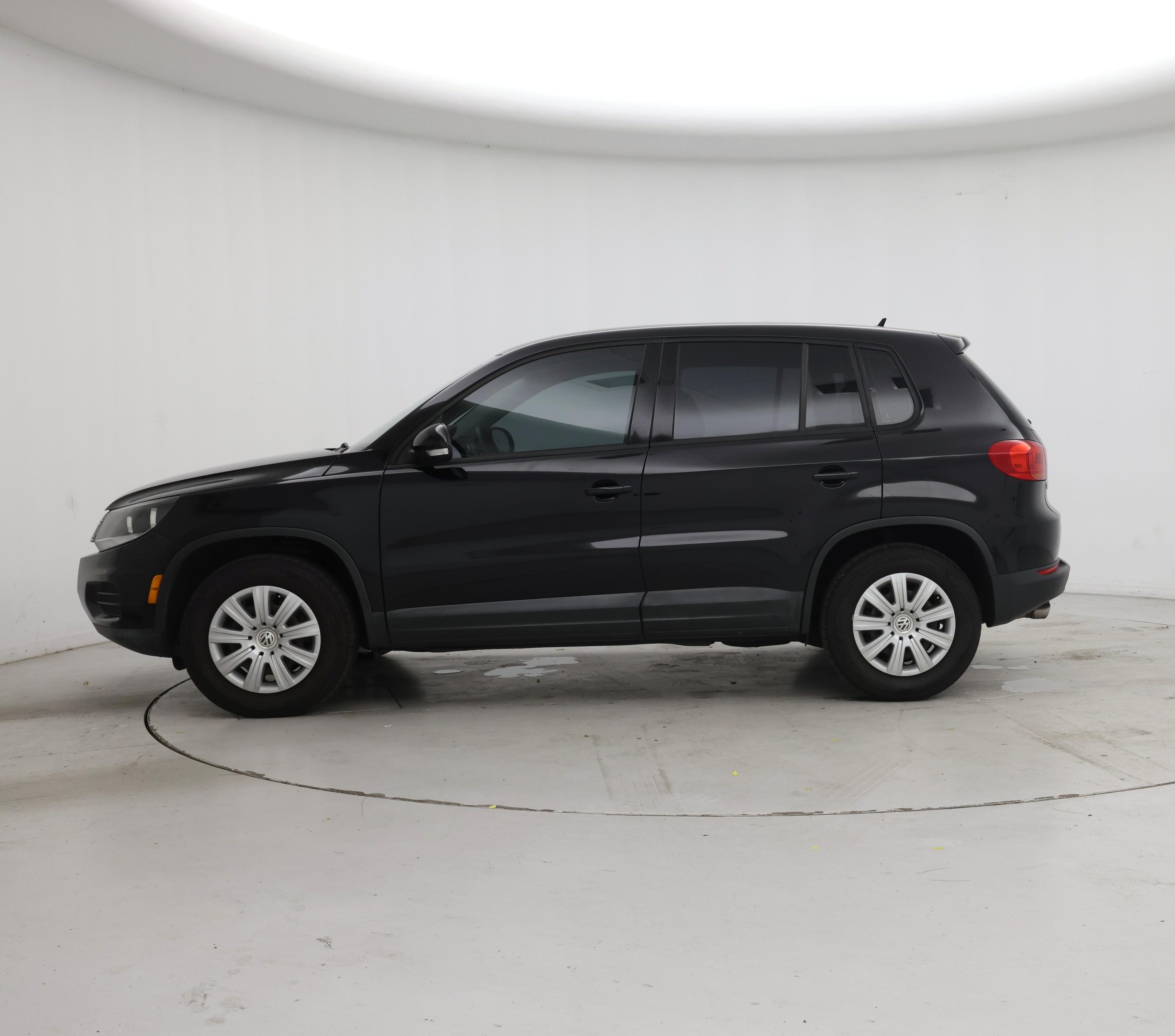 Thumbnail: 2018 Volkswagen Tiguan - 3