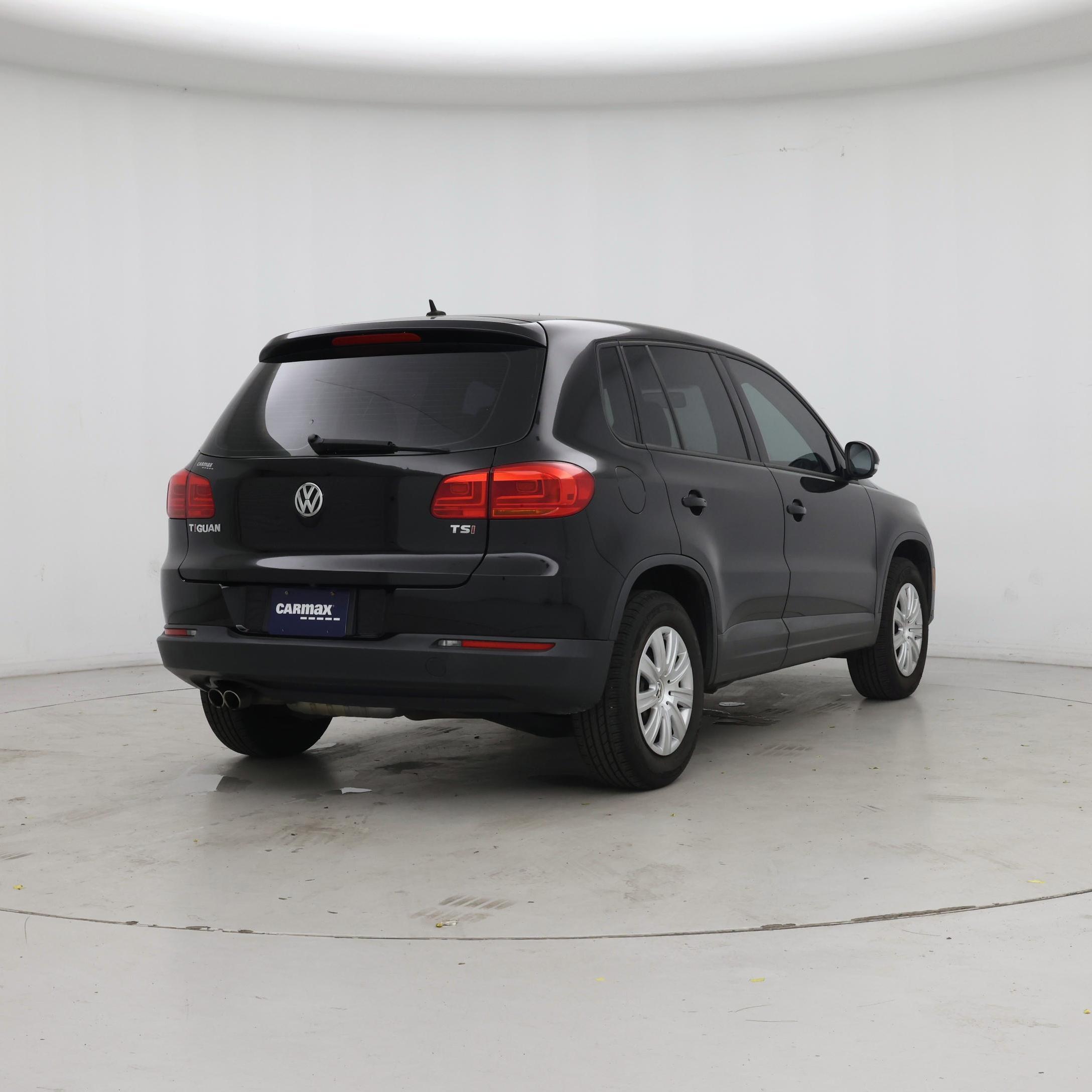 Thumbnail: 2018 Volkswagen Tiguan - 8