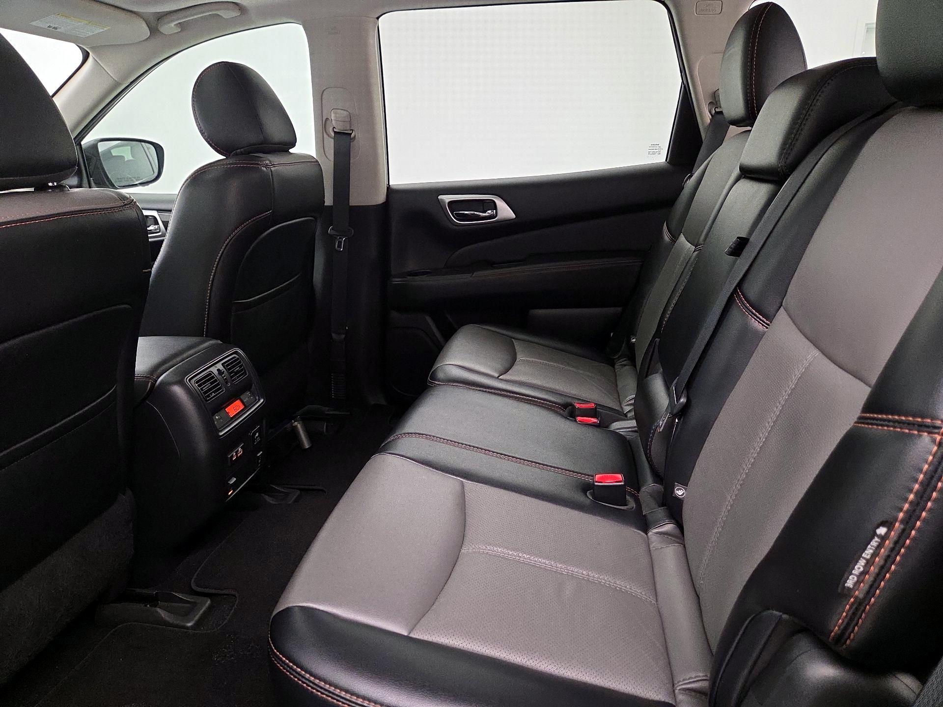 Thumbnail: 2020 Nissan Pathfinder - 20