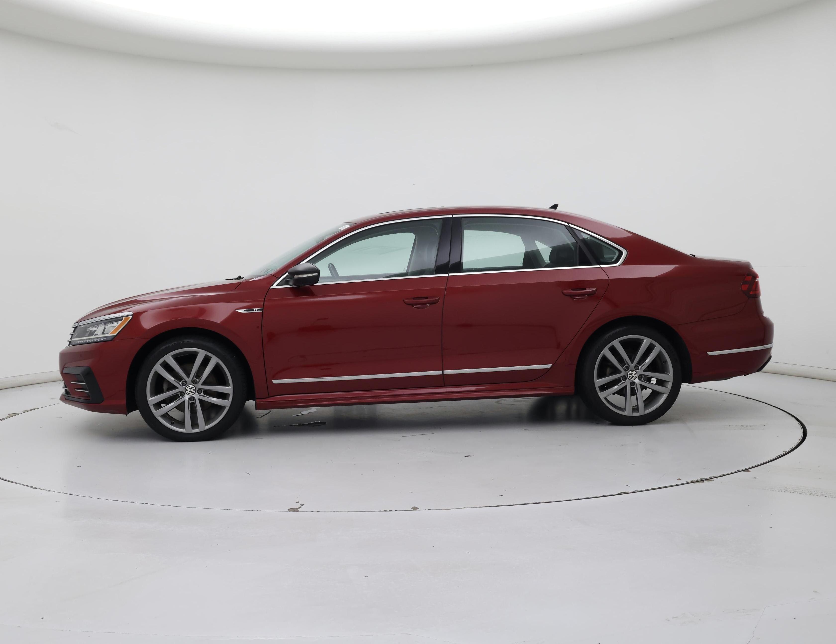 Thumbnail: 2019 Volkswagen Passat - 3