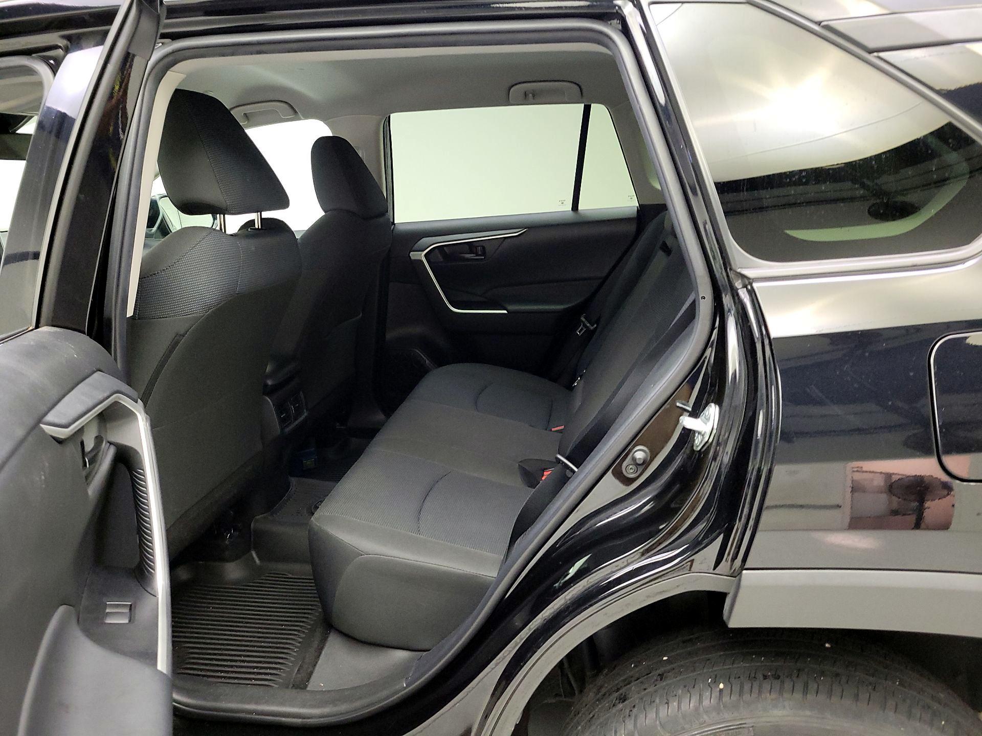 Thumbnail: 2023 Toyota RAV4 - 19