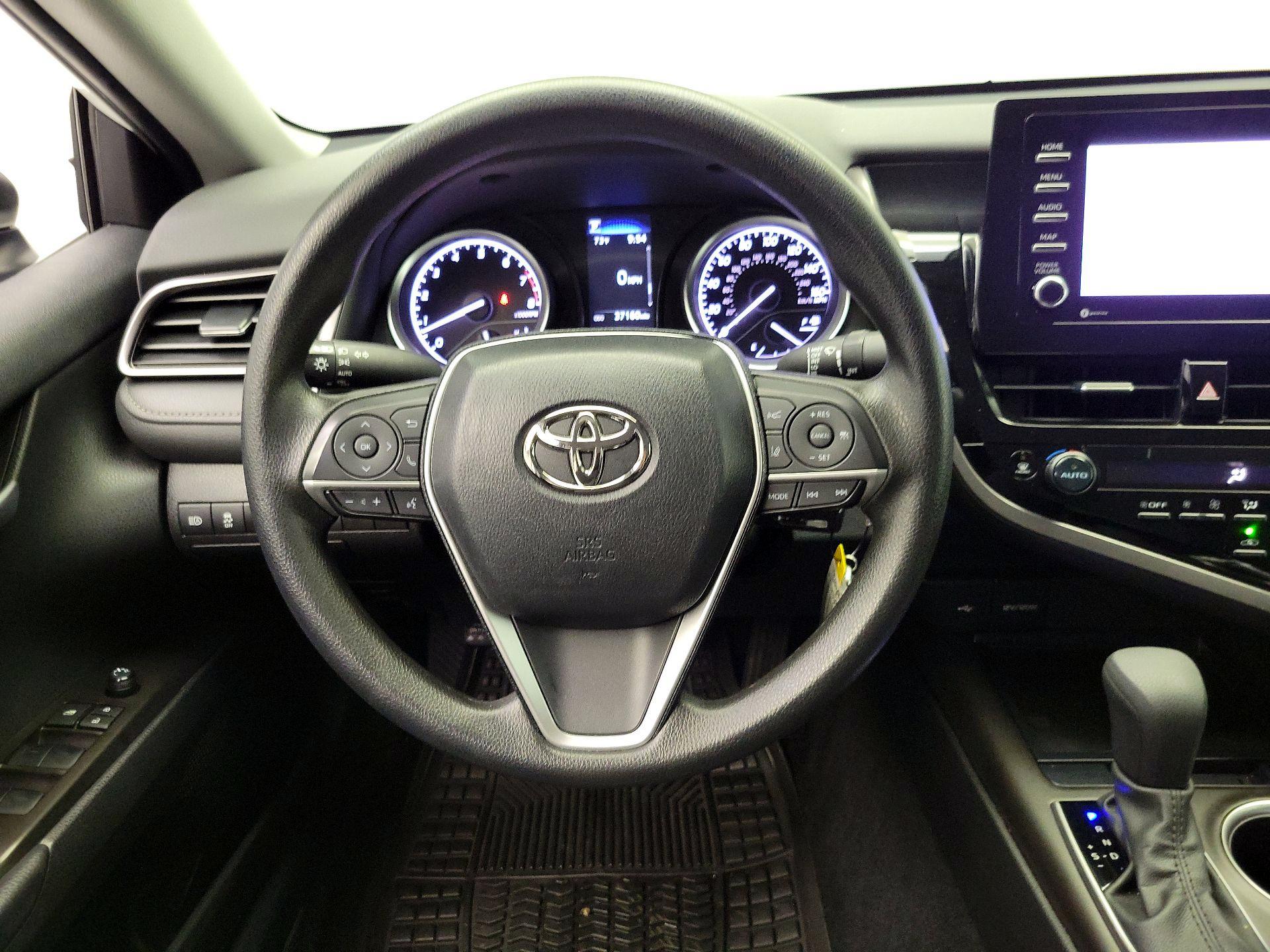 Thumbnail: 2023 Toyota Camry - 10
