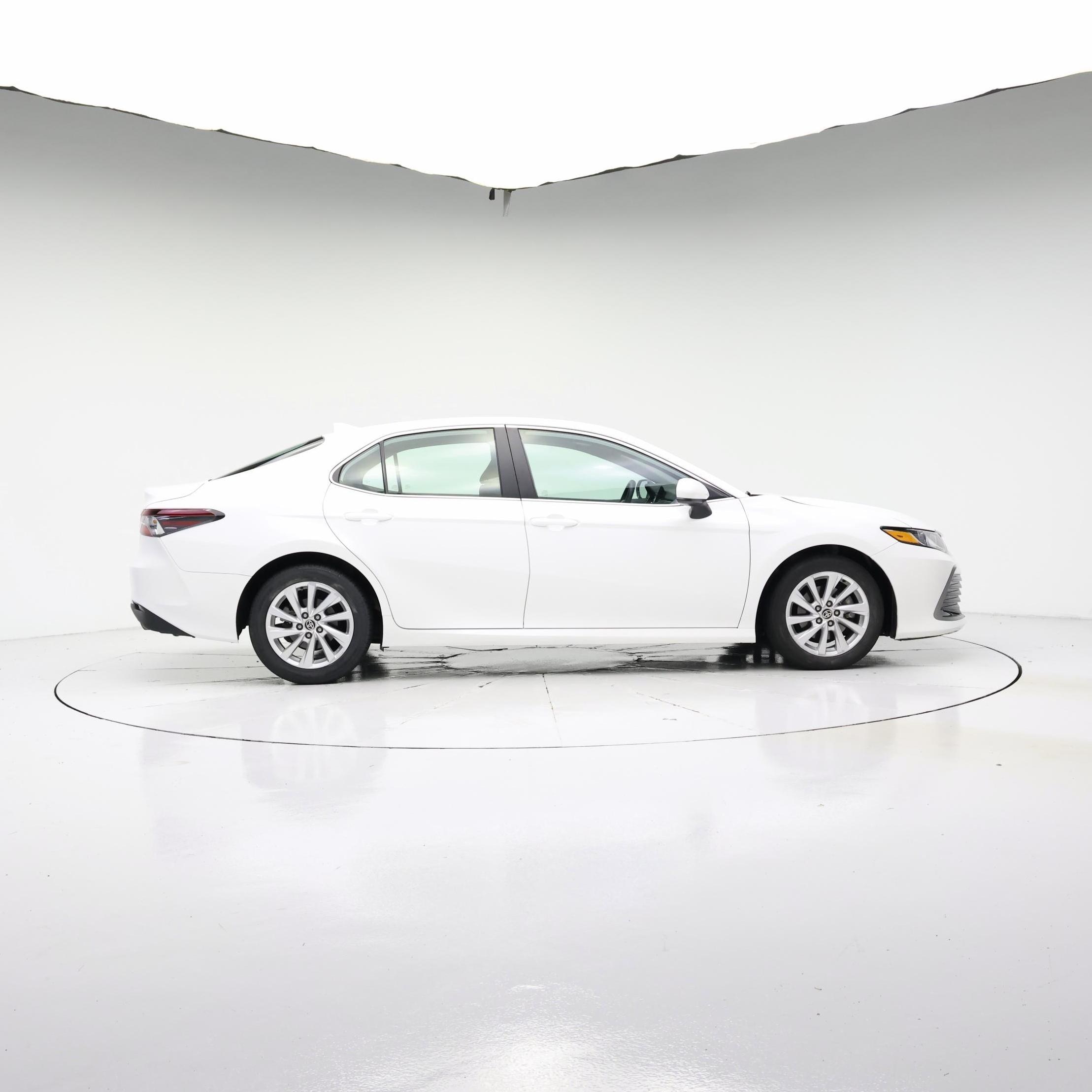 Thumbnail: 2023 Toyota Camry - 7