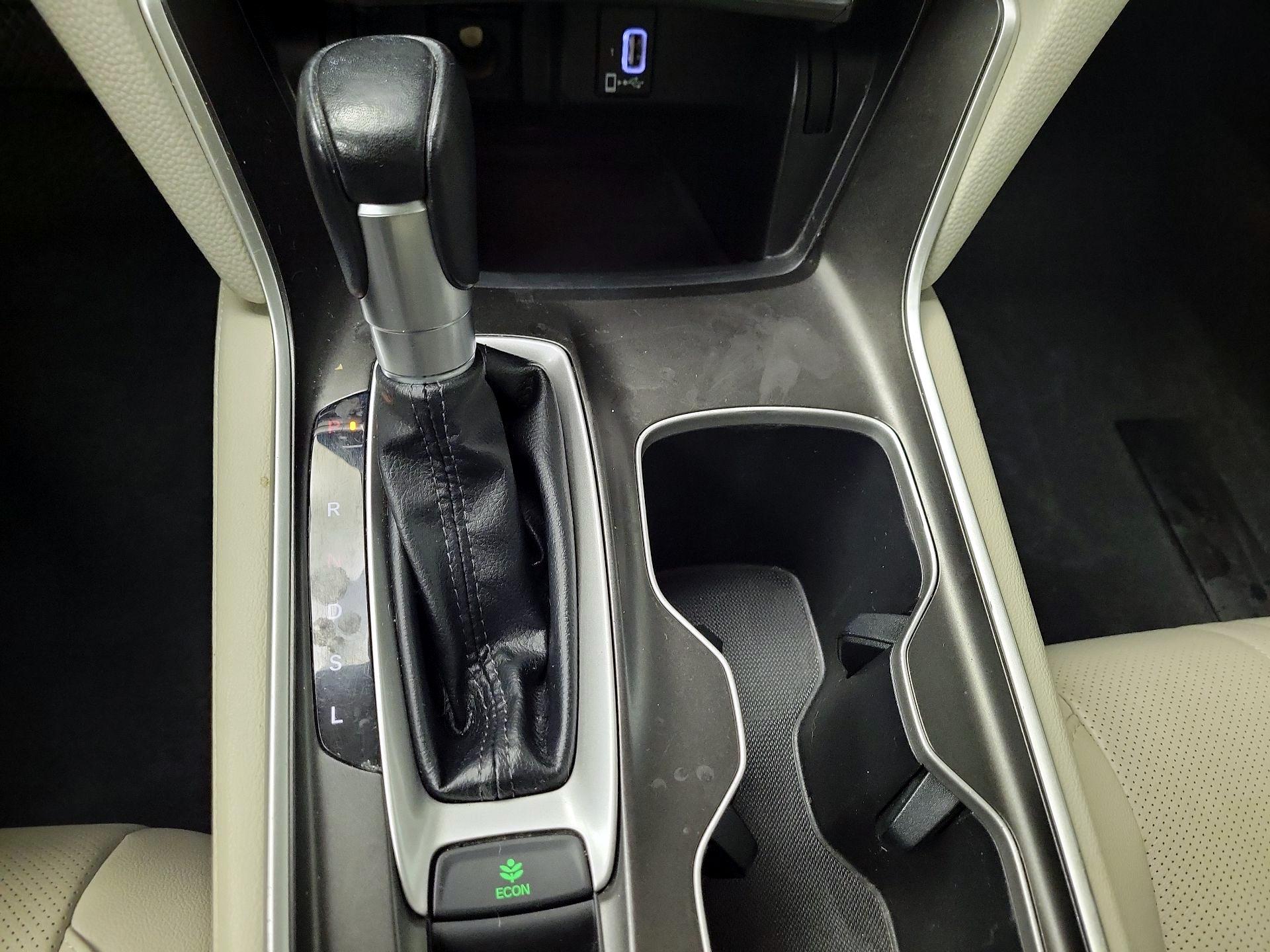 Thumbnail: 2020 Honda Accord - 17