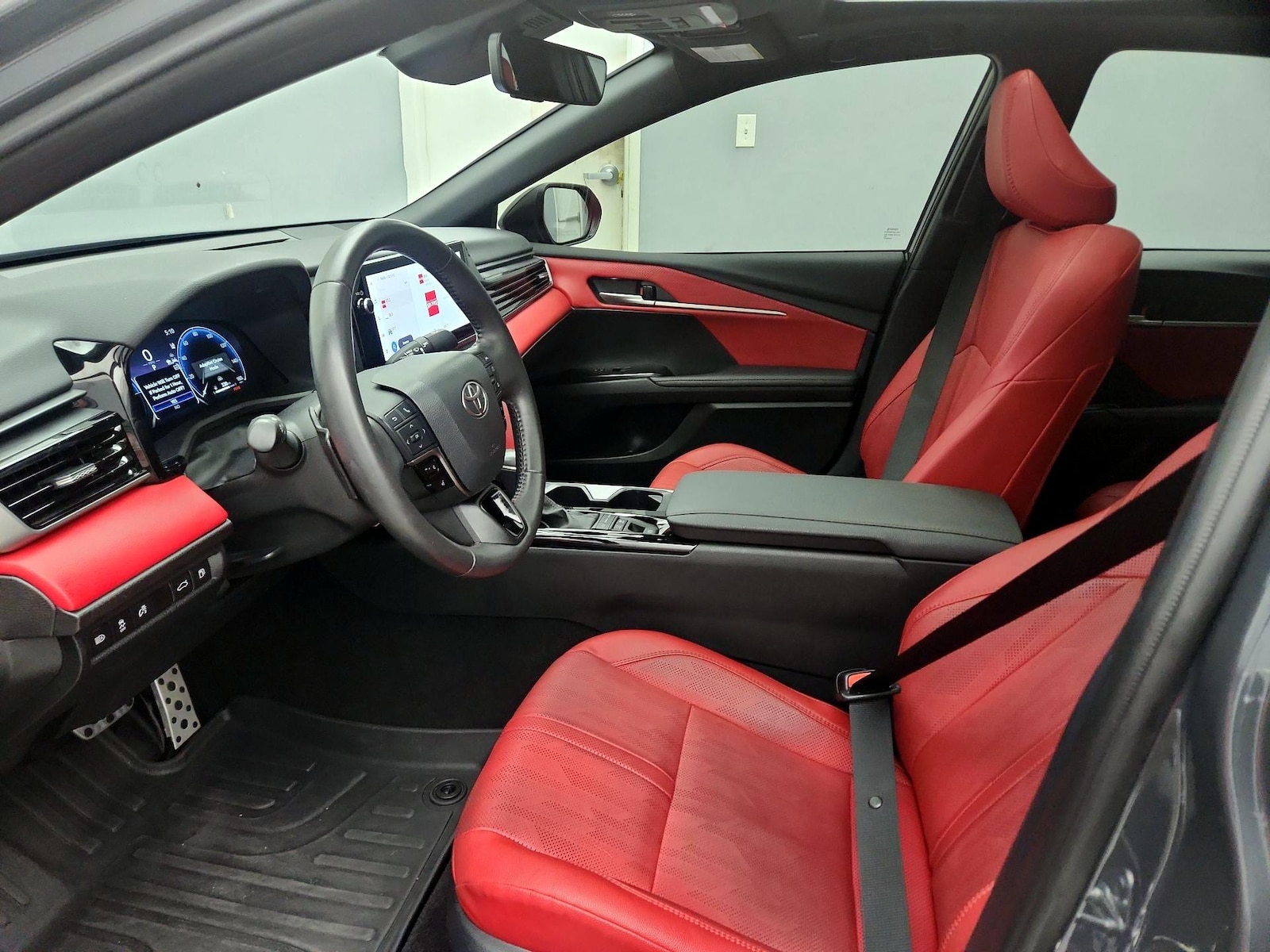 2025 Toyota Camry XSE - Photo 12