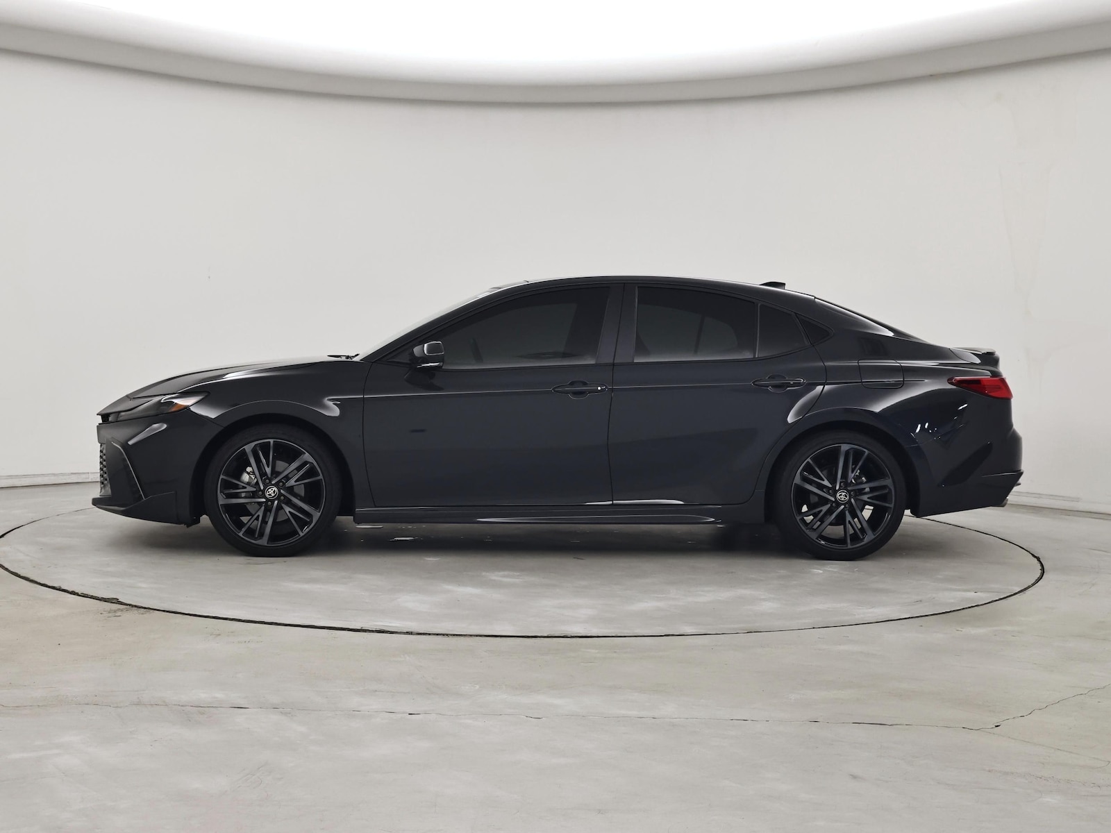 2025 Toyota Camry XSE - Photo 4