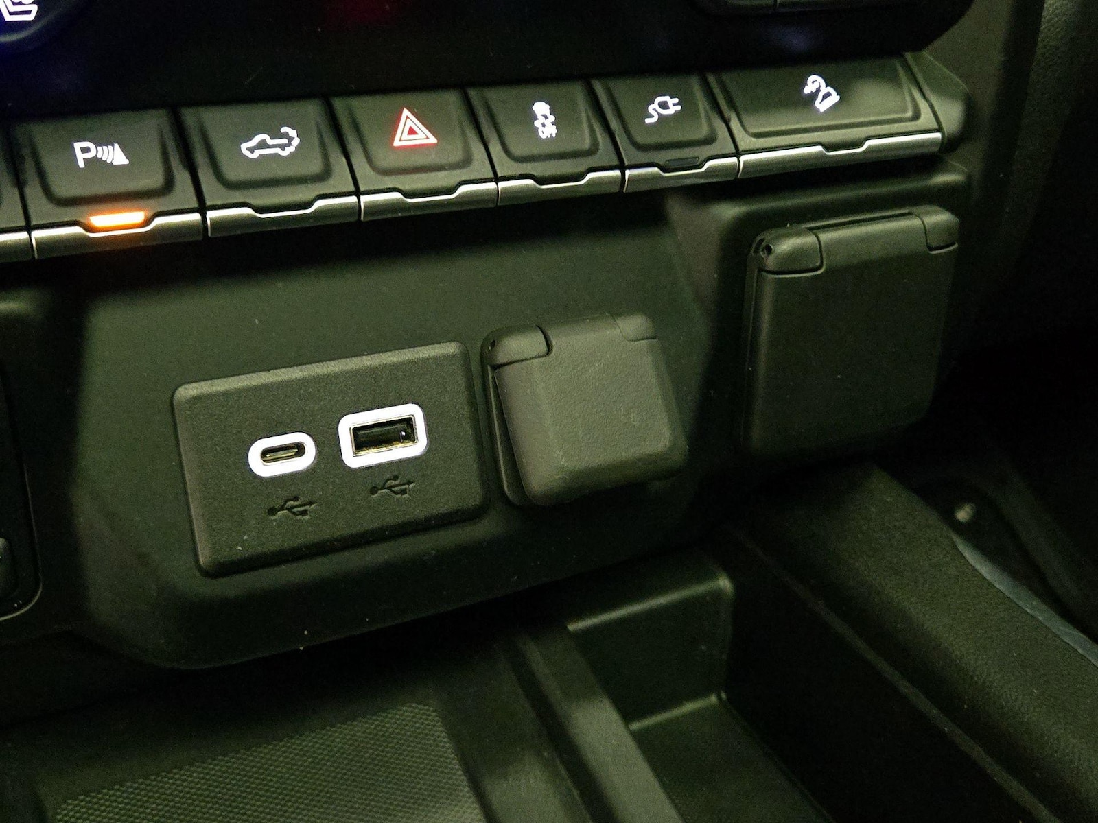 2022 GMC Sierra 2500HD AT4 - Photo 20