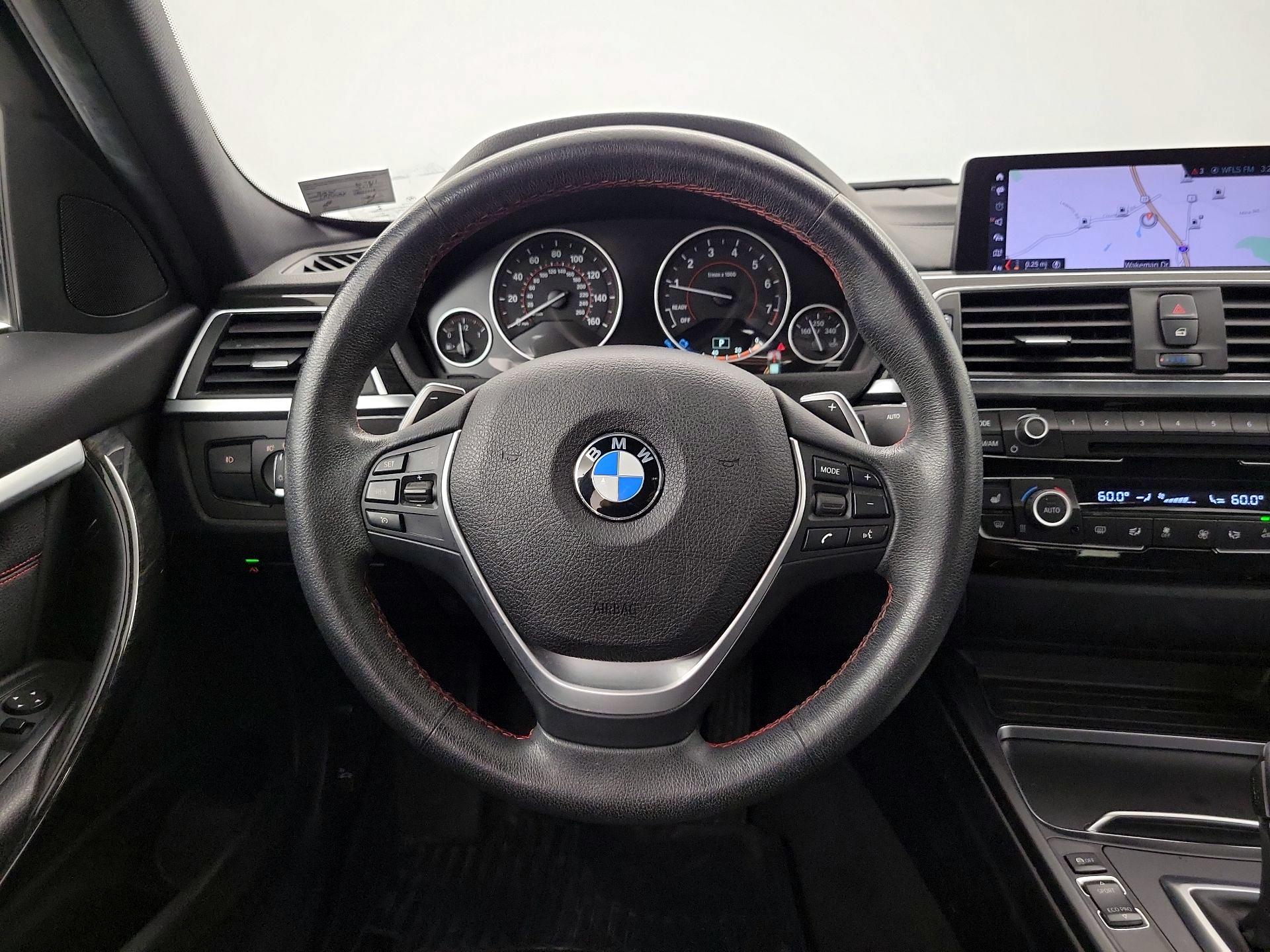 Thumbnail: 2018 BMW 3 Series - 10