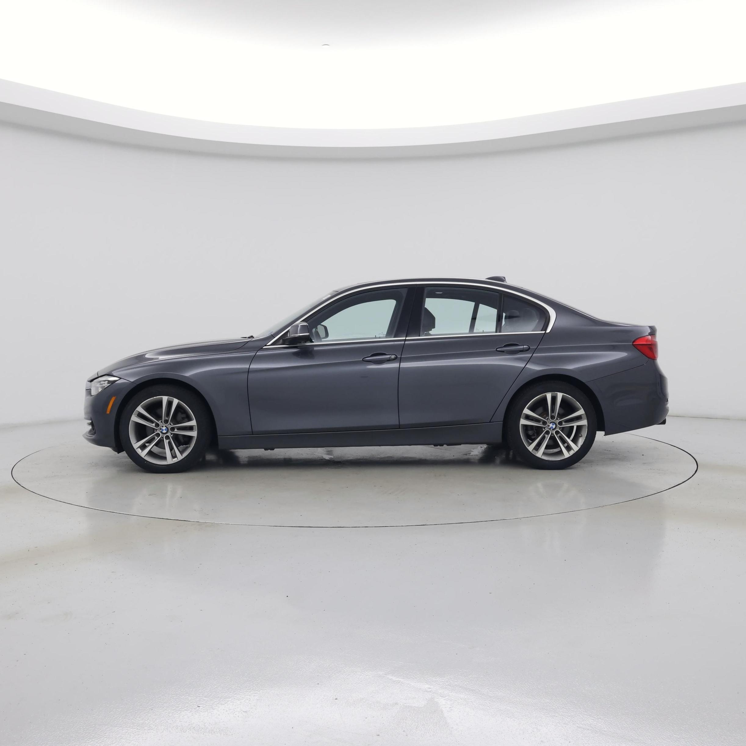 Thumbnail: 2018 BMW 3 Series - 3