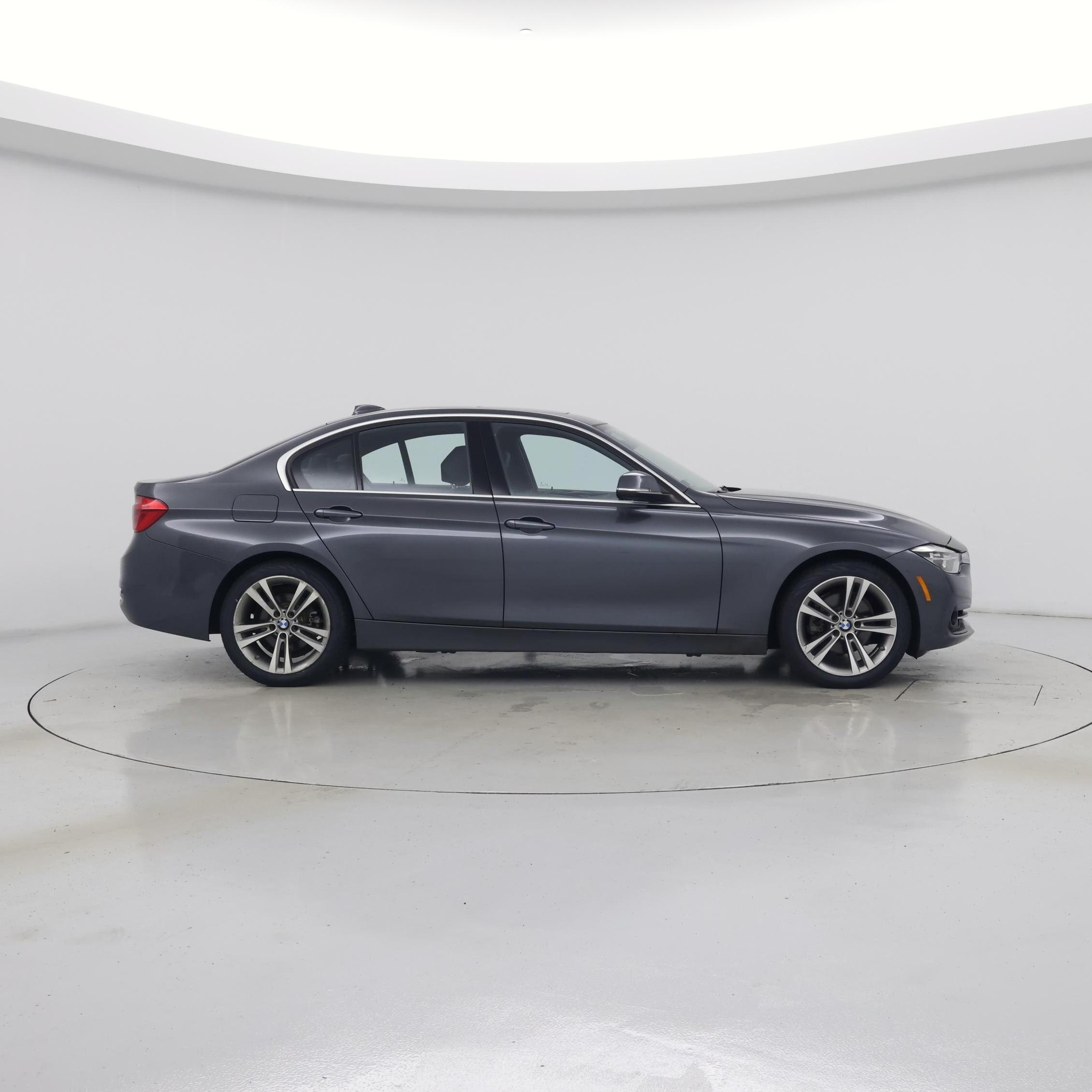 Thumbnail: 2018 BMW 3 Series - 7
