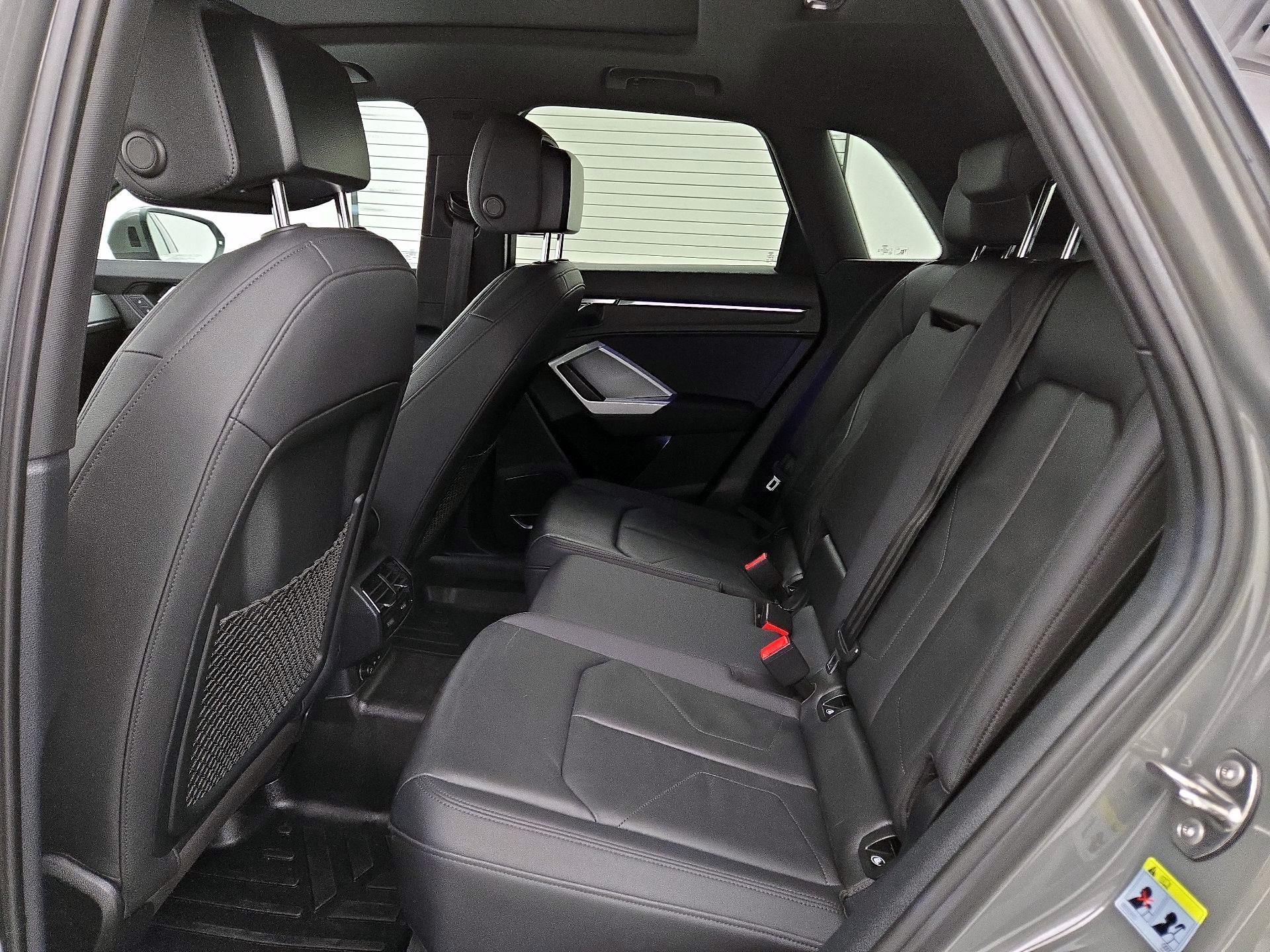 Thumbnail: 2021 Audi Q3 - 20