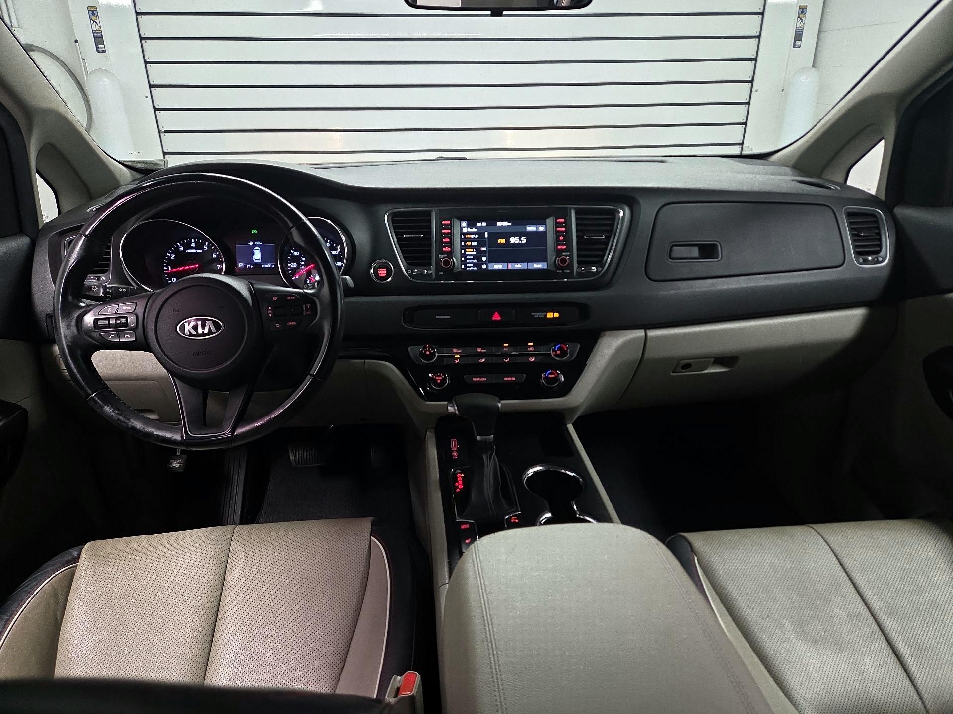 Thumbnail: 2019 Kia Sedona - 9