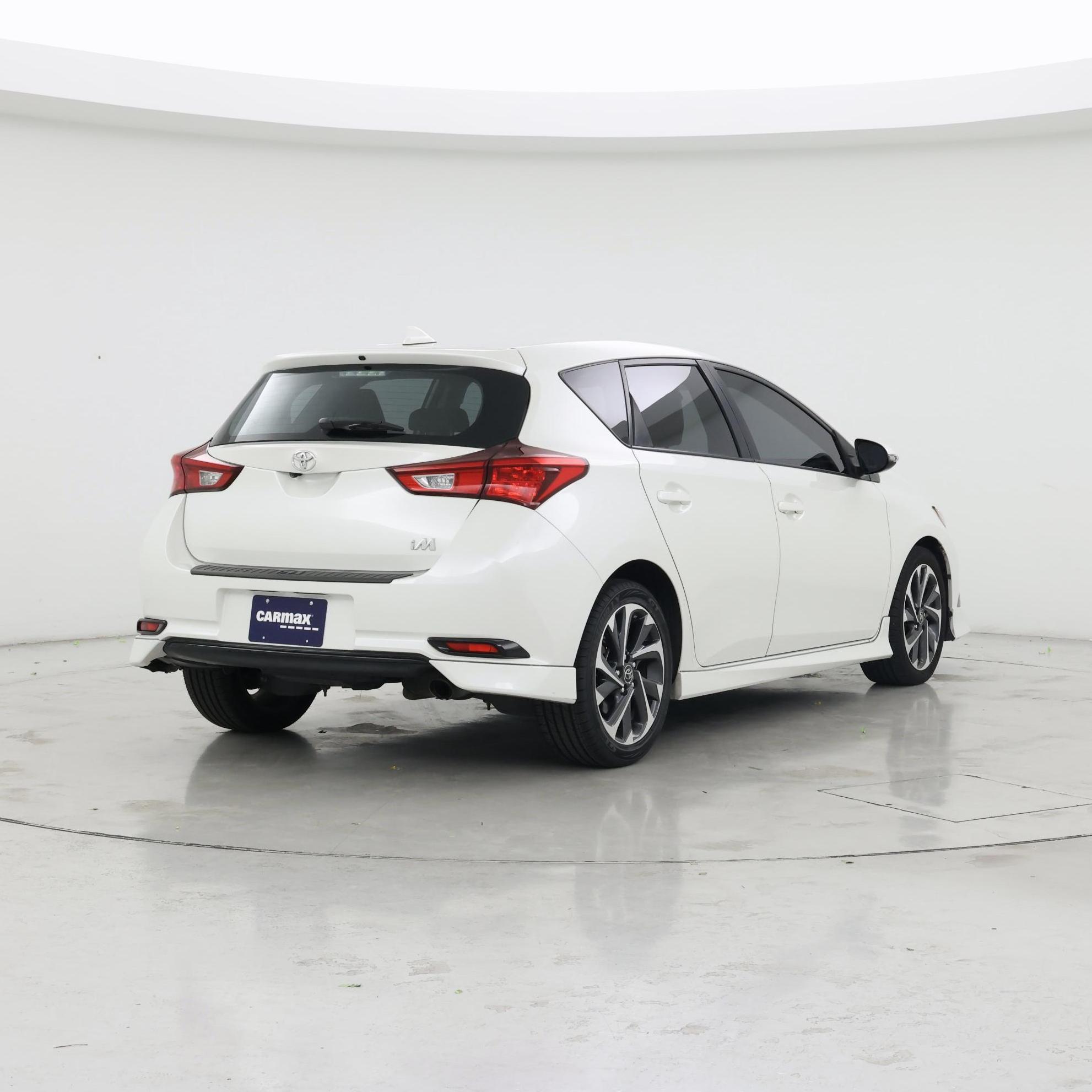 Thumbnail: 2017 Toyota Corolla iM - 8
