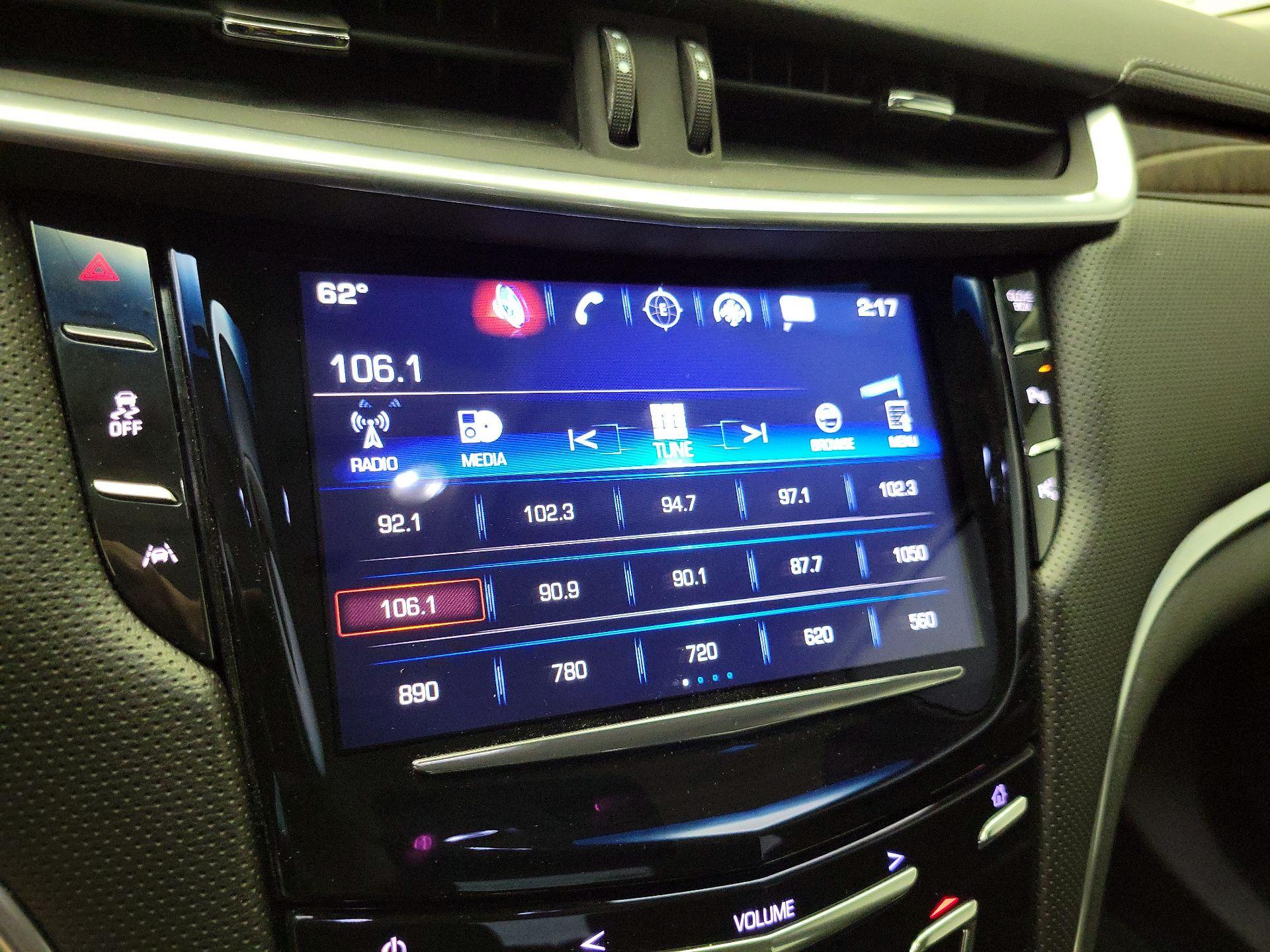Thumbnail: 2016 Cadillac XTS - 16