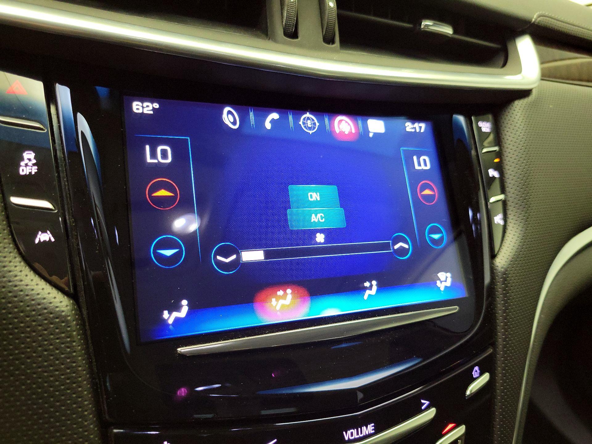 Thumbnail: 2016 Cadillac XTS - 17