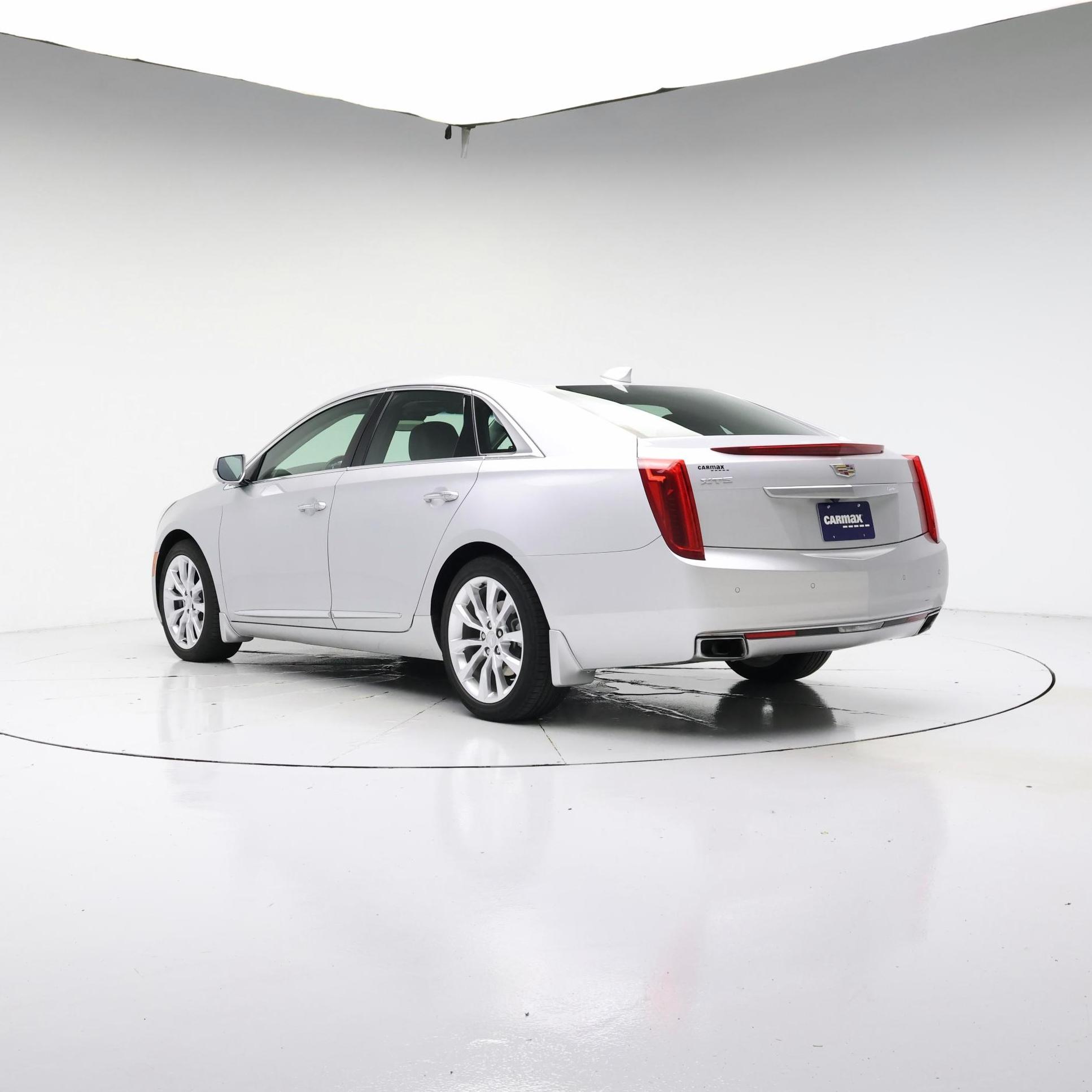Thumbnail: 2016 Cadillac XTS - 2