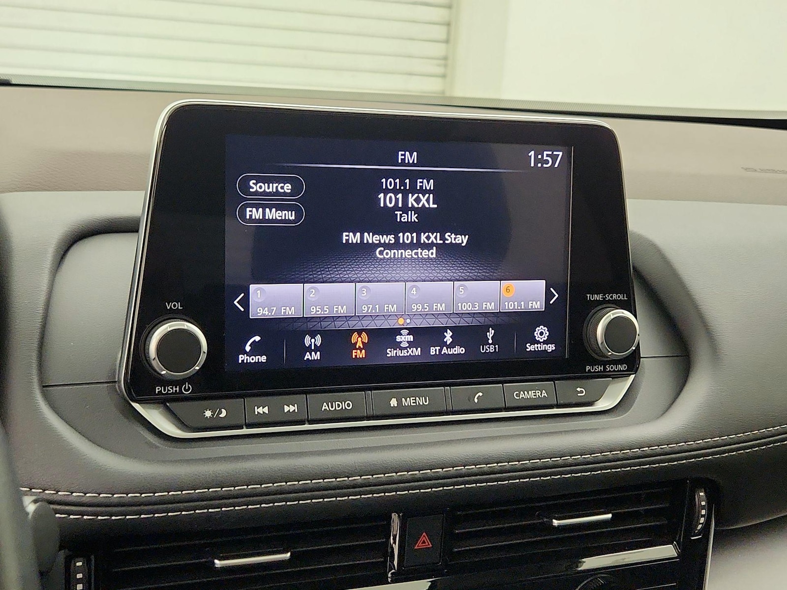 2023 Nissan Rogue SV - Photo 16