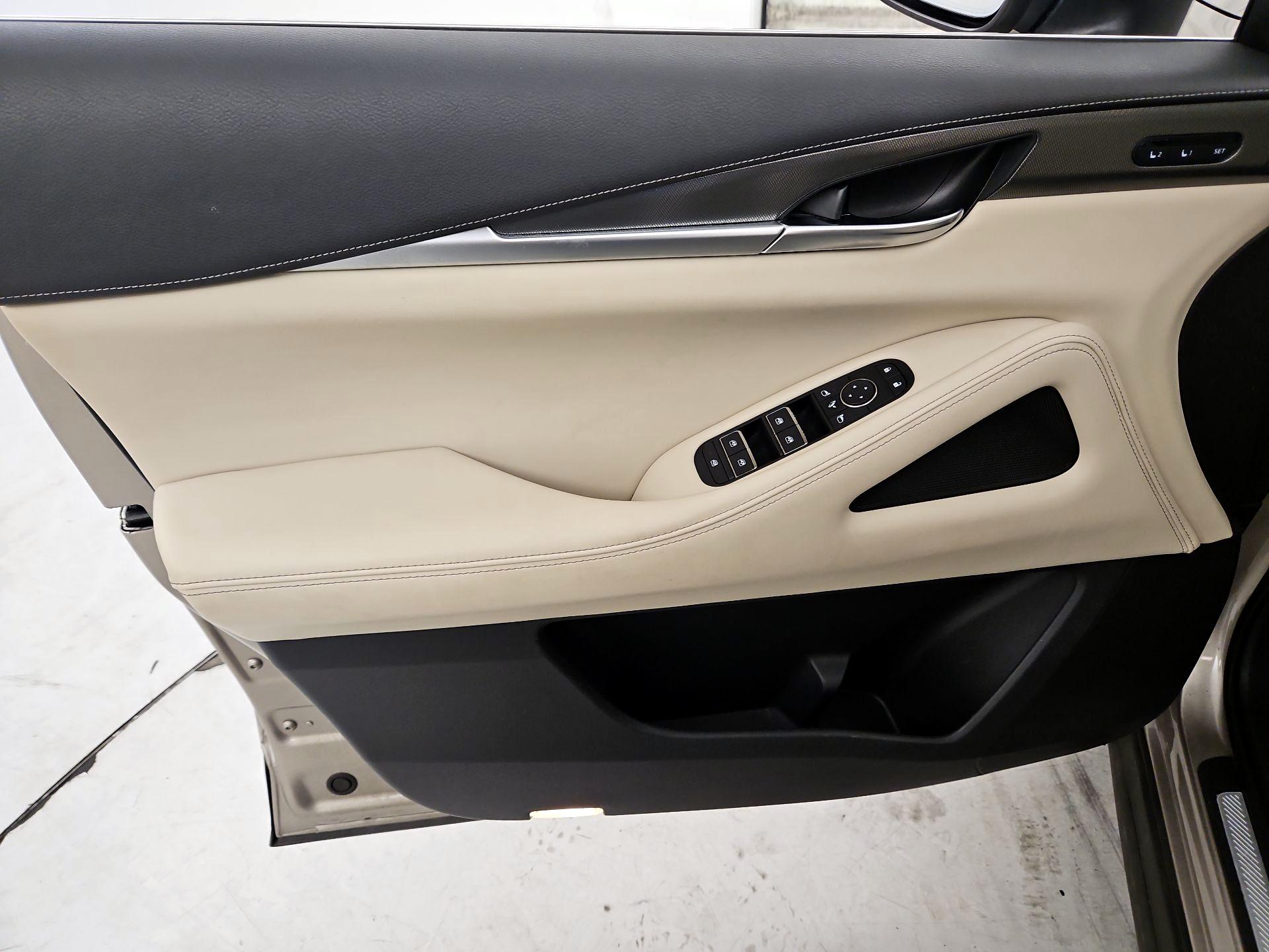 Thumbnail: 2023 INFINITI QX60 - 12