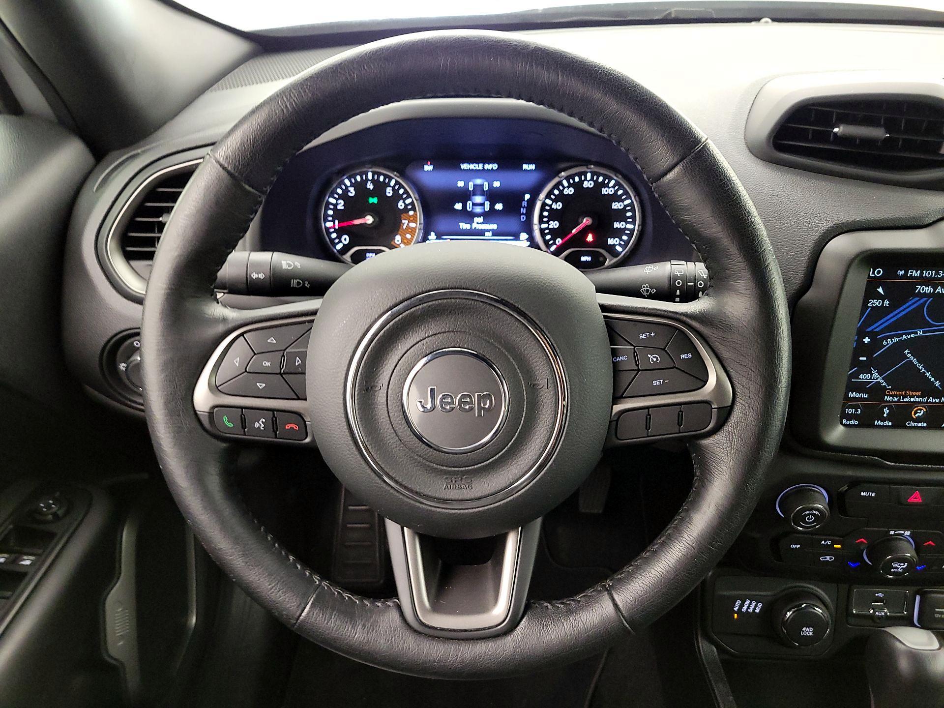 Thumbnail: 2020 Jeep Renegade - 10