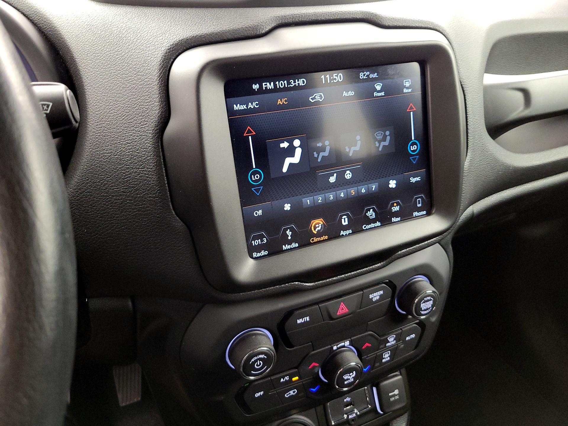 Thumbnail: 2020 Jeep Renegade - 17
