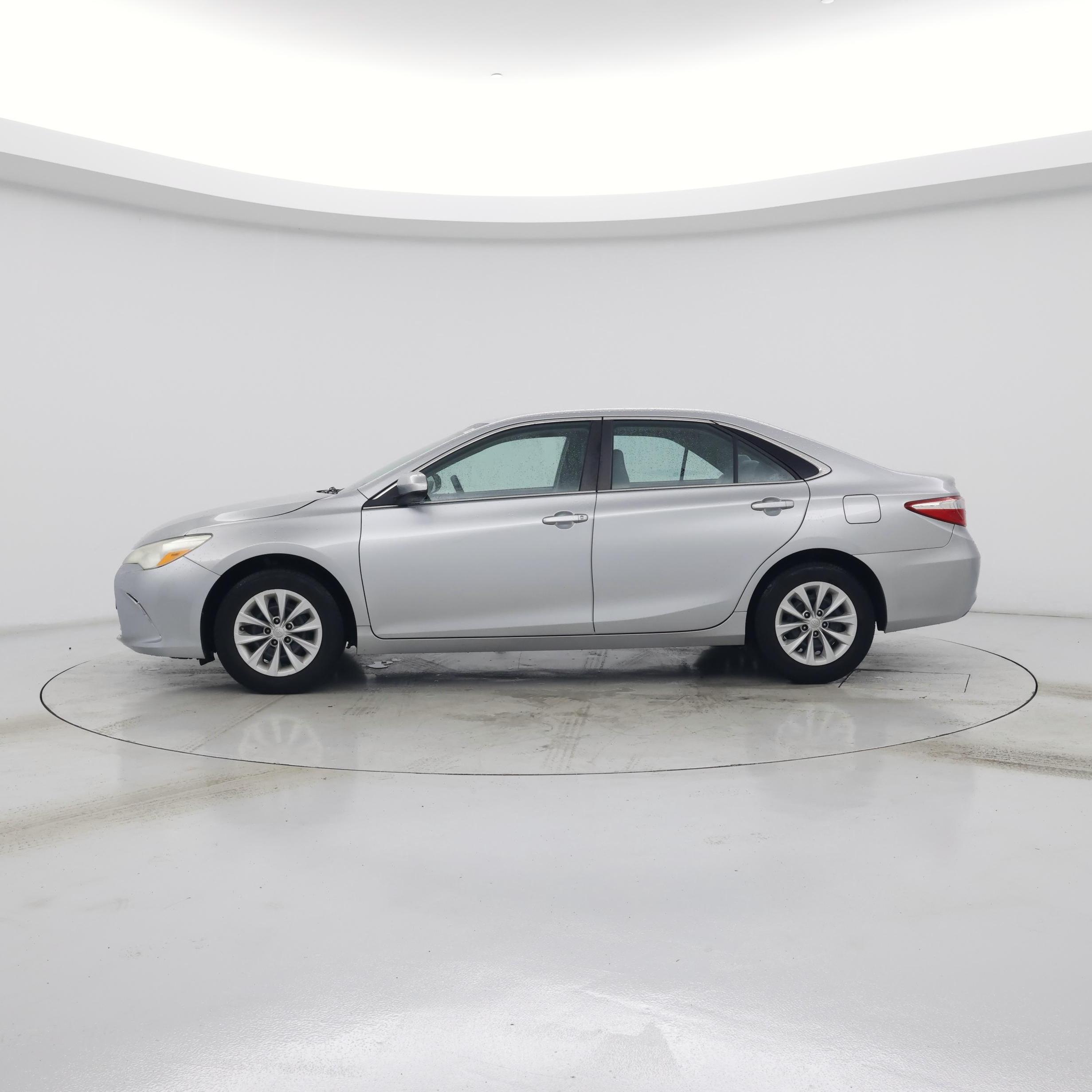 Thumbnail: 2017 Toyota Camry - 3