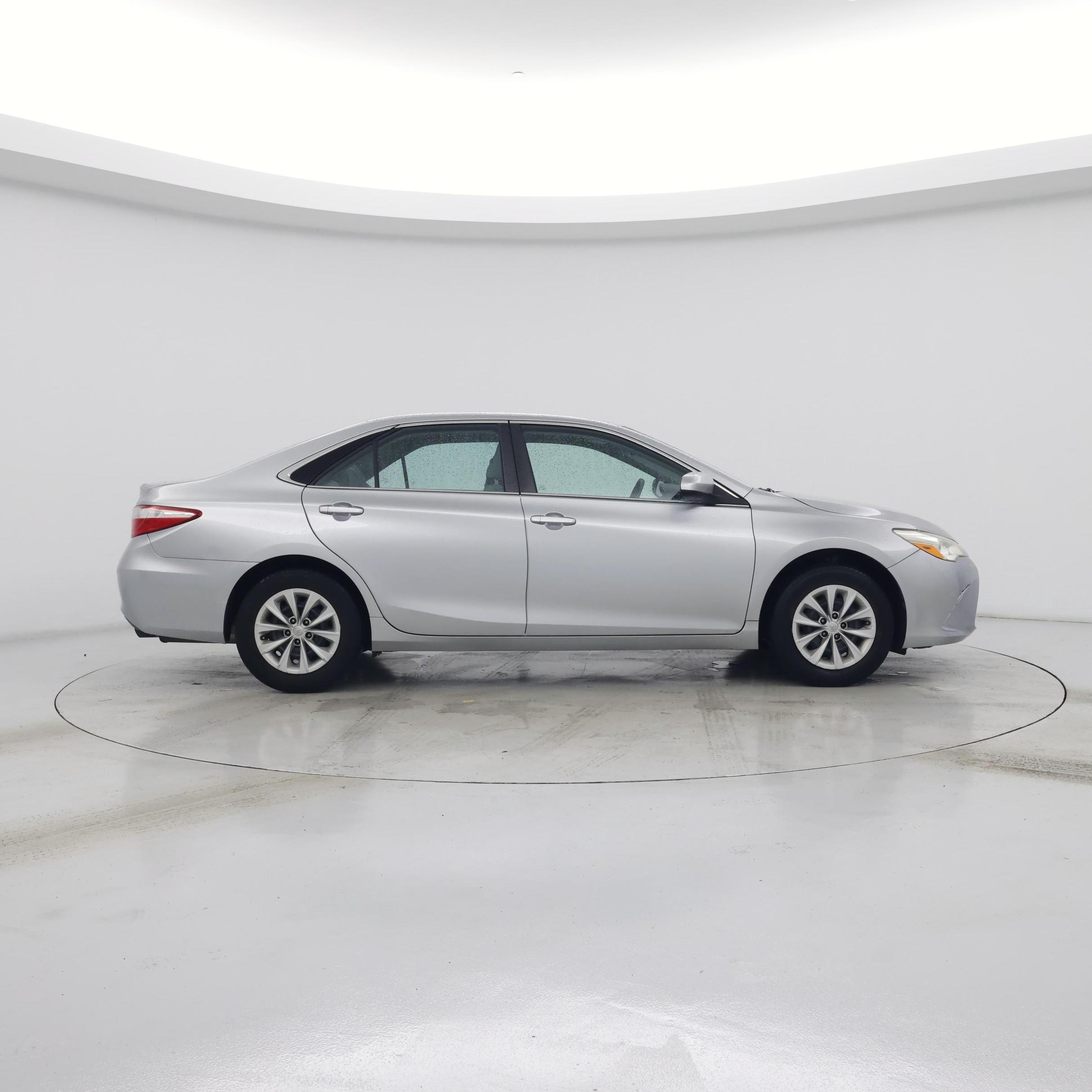 Thumbnail: 2017 Toyota Camry - 7