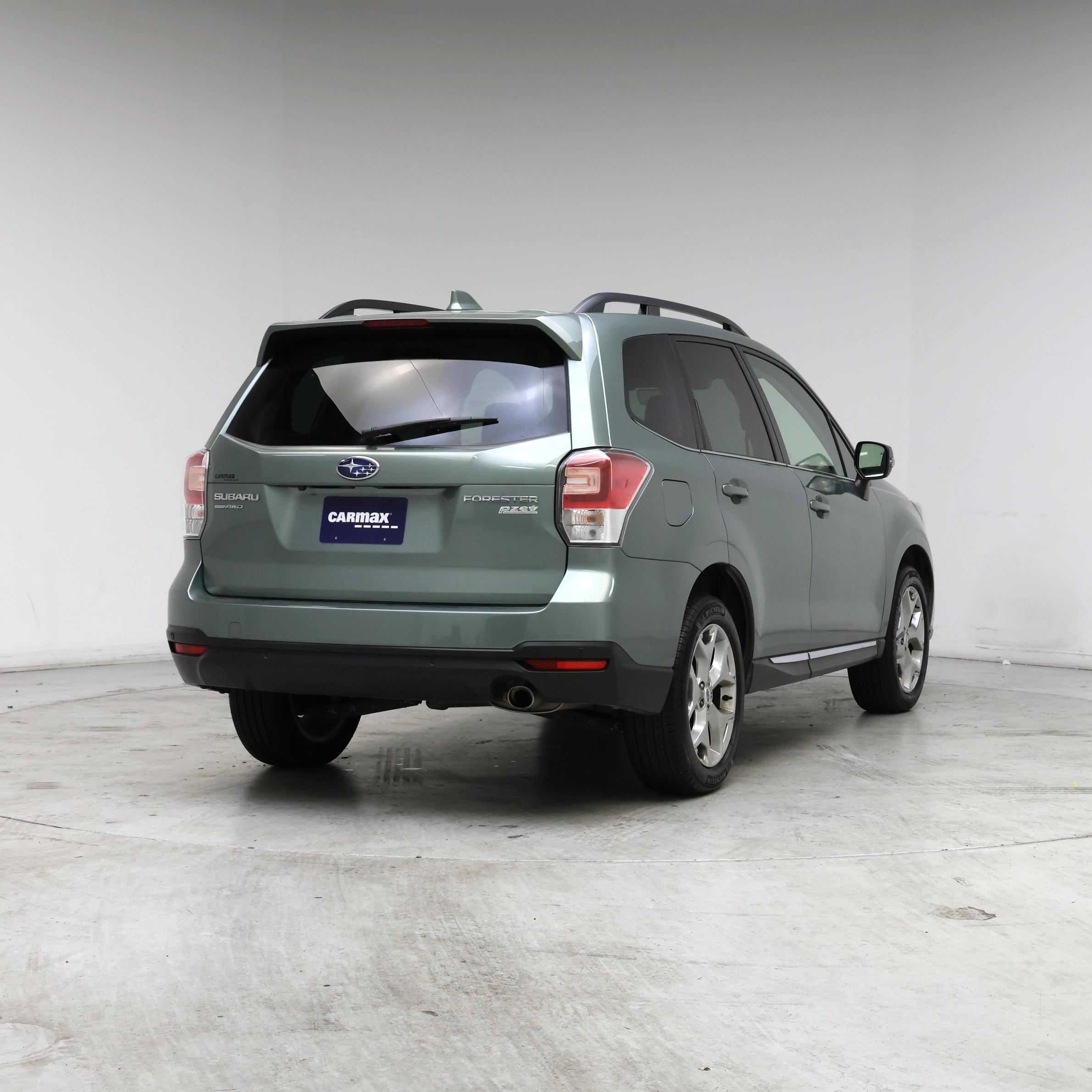 Thumbnail: 2017 Subaru Forester - 8