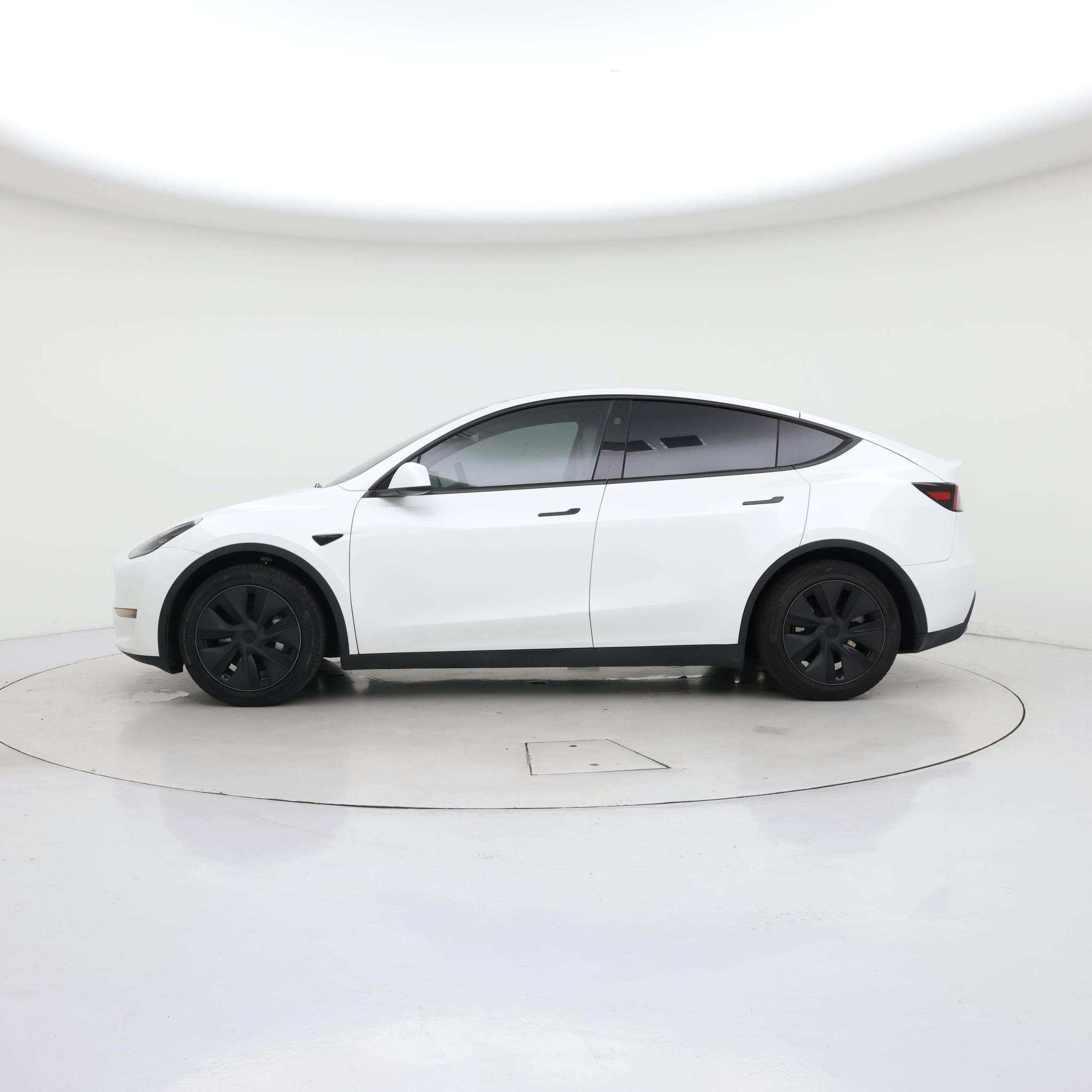 Thumbnail: 2025 Tesla Model Y - 3