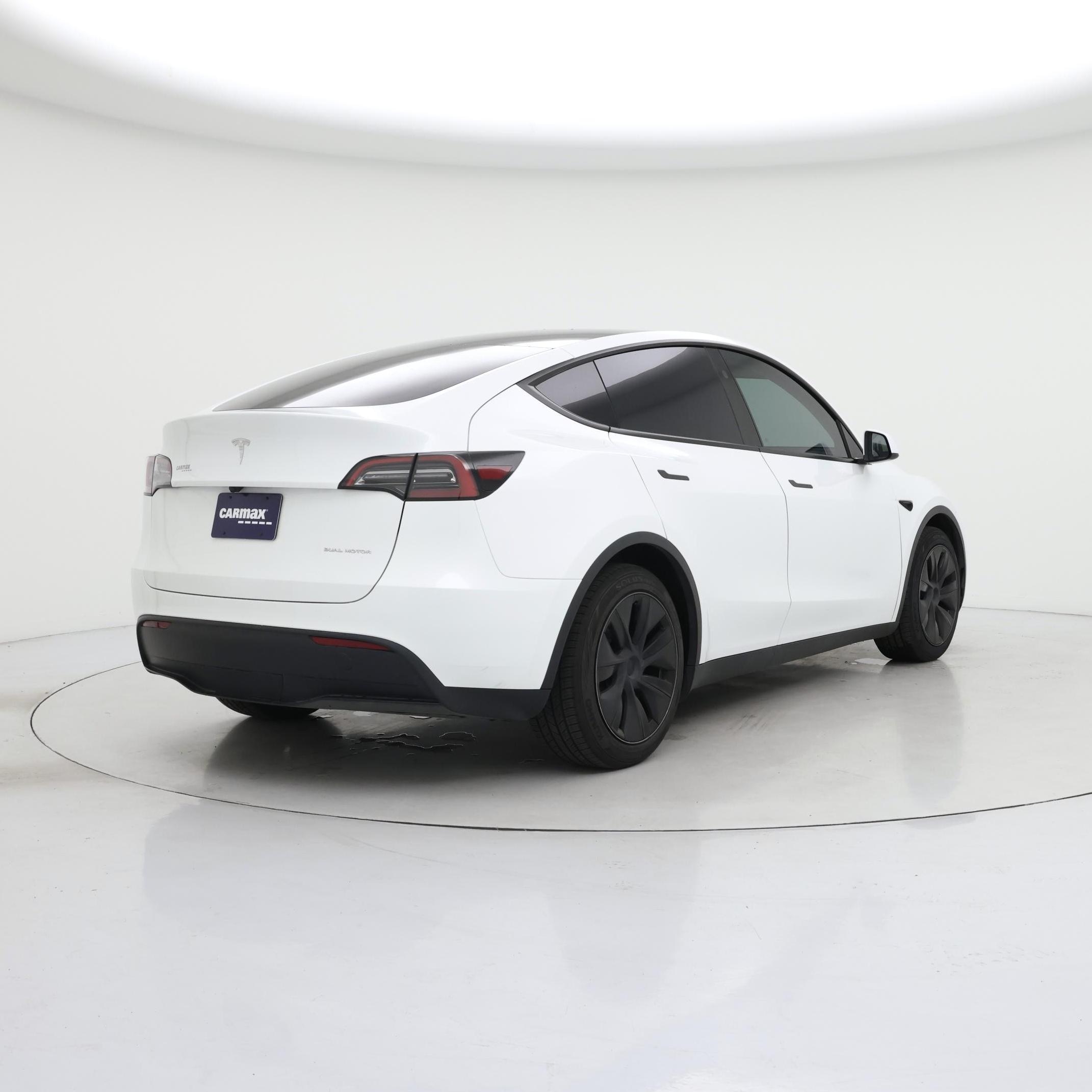 Thumbnail: 2025 Tesla Model Y - 8