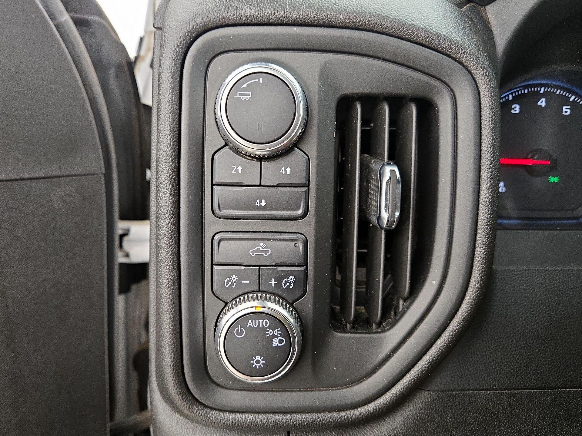Thumbnail: 2022 GMC Sierra 2500 - 13