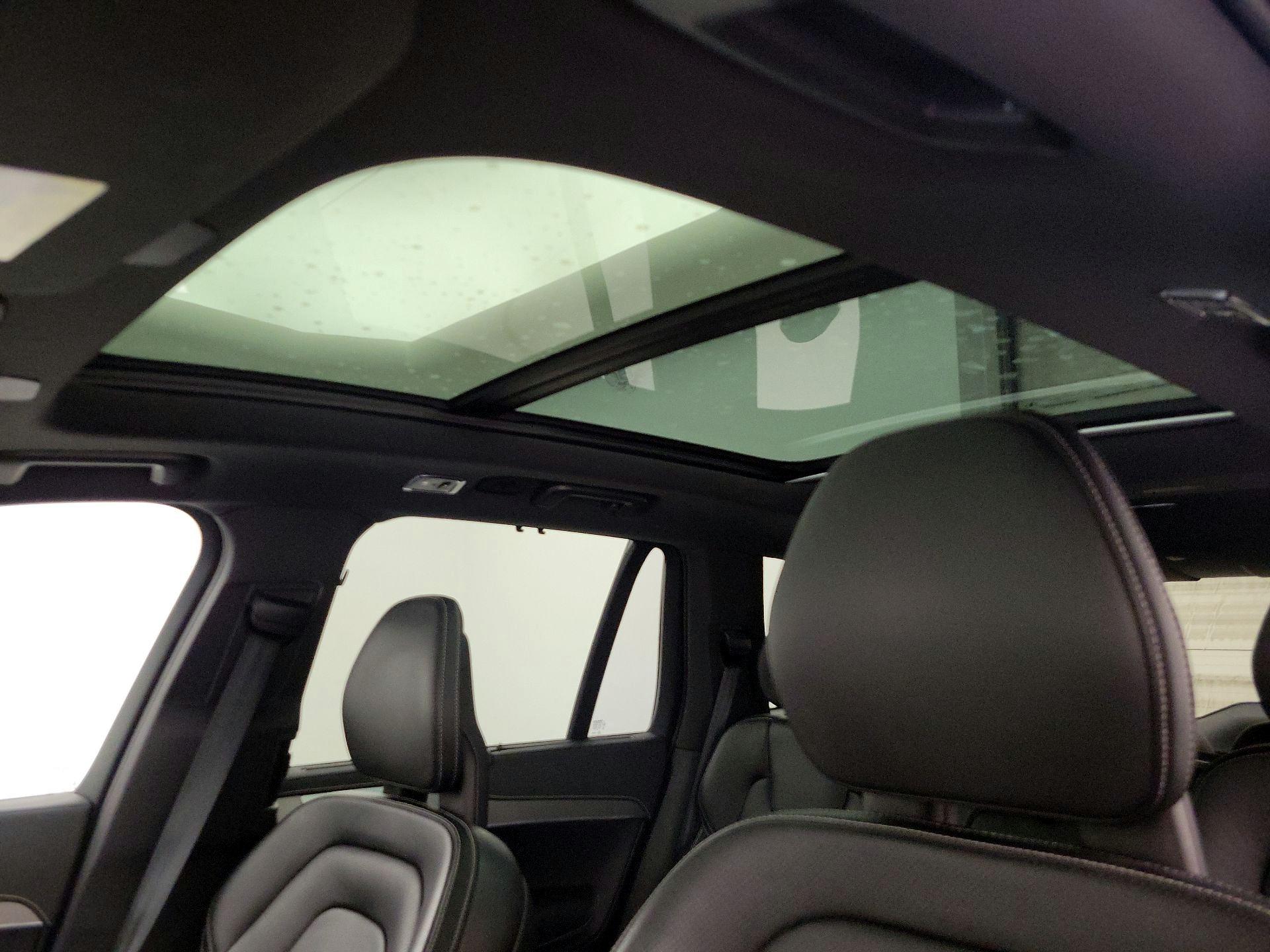 Thumbnail: 2022 Volvo XC90 - 19