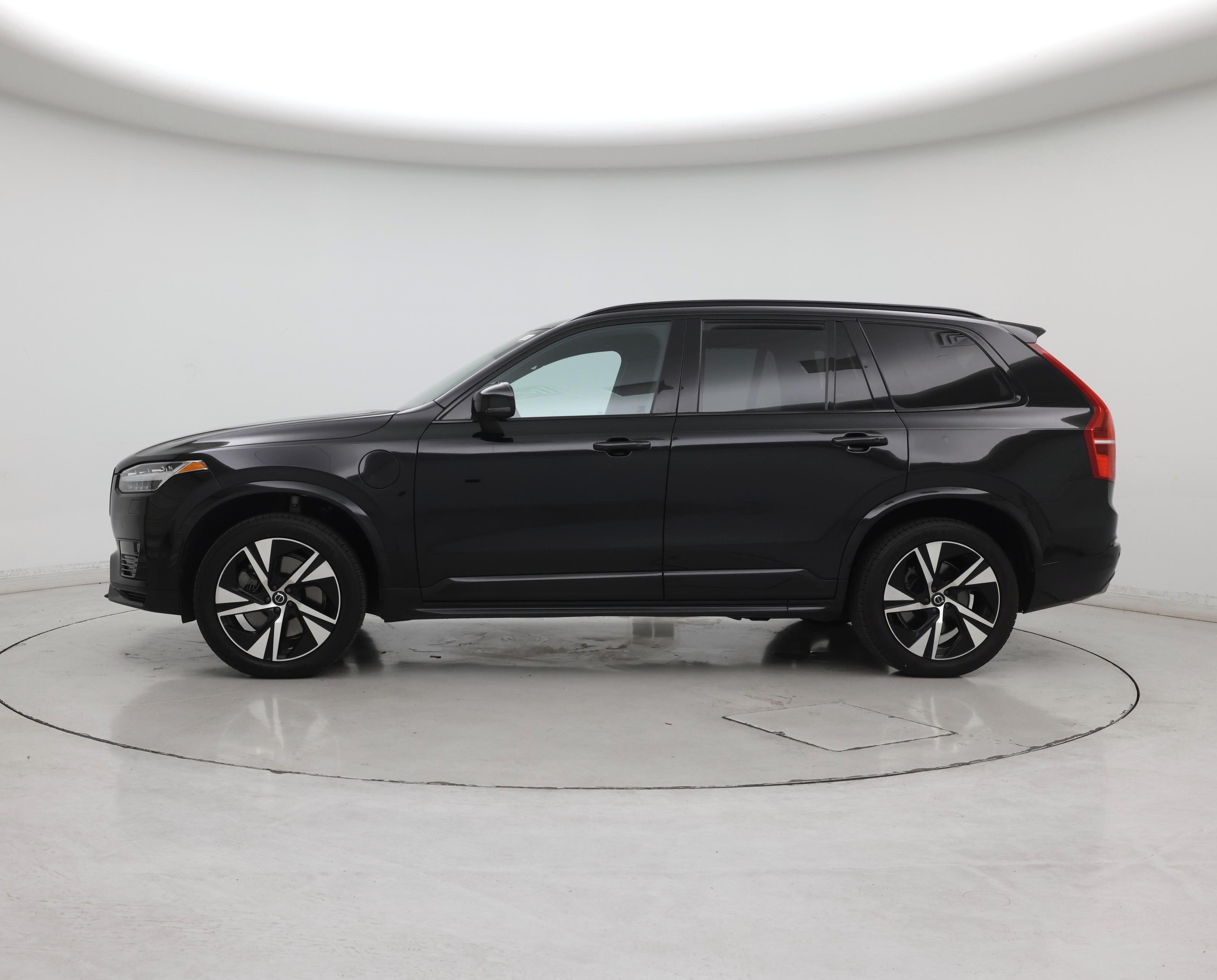 Thumbnail: 2022 Volvo XC90 - 3