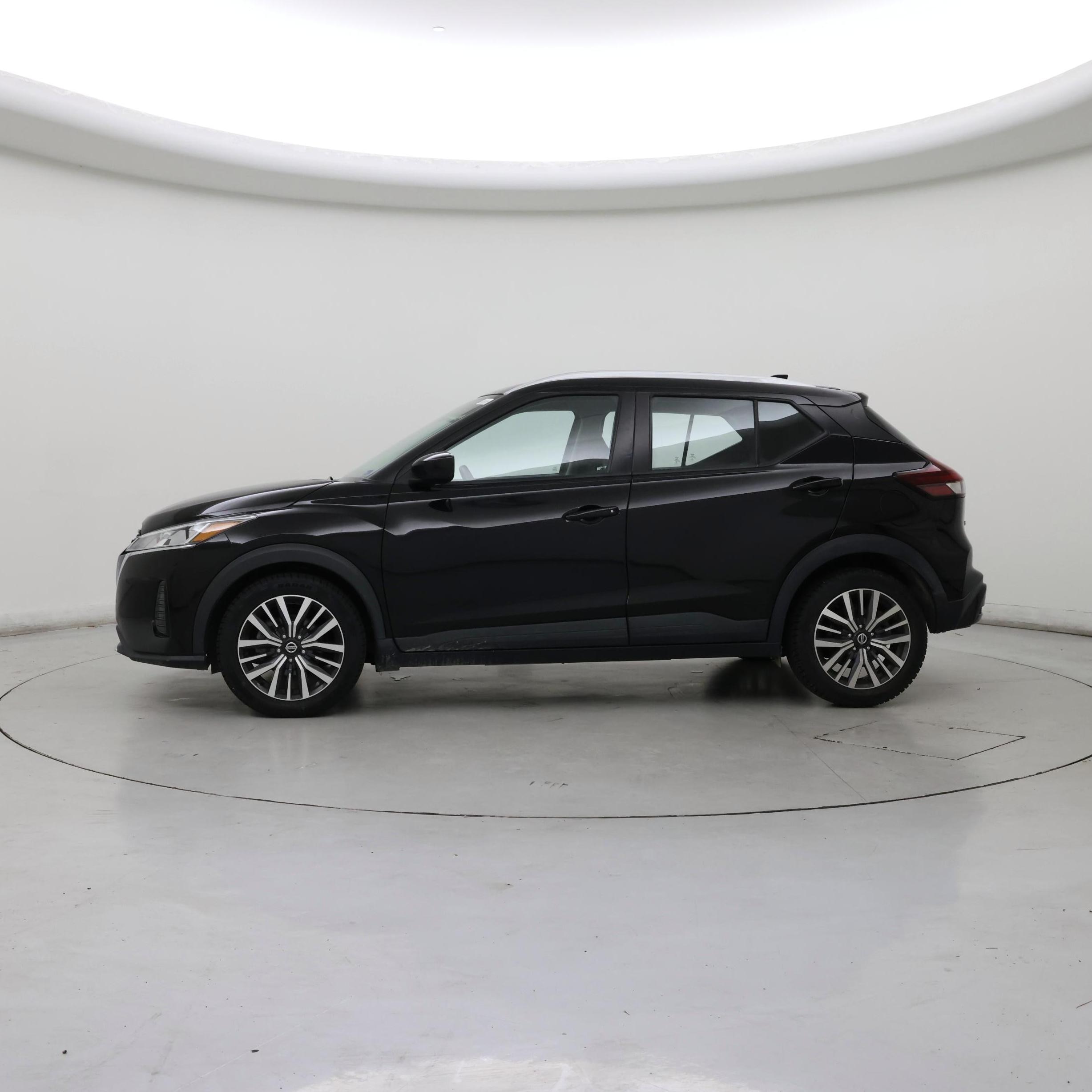 Thumbnail: 2021 Nissan Kicks - 3