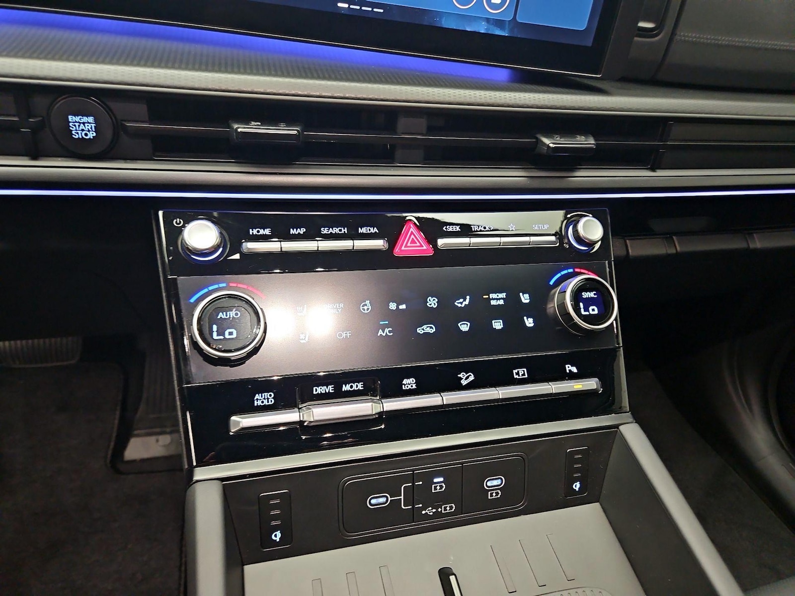 2026 Hyundai Santa Fe Calligraphy - Photo 18