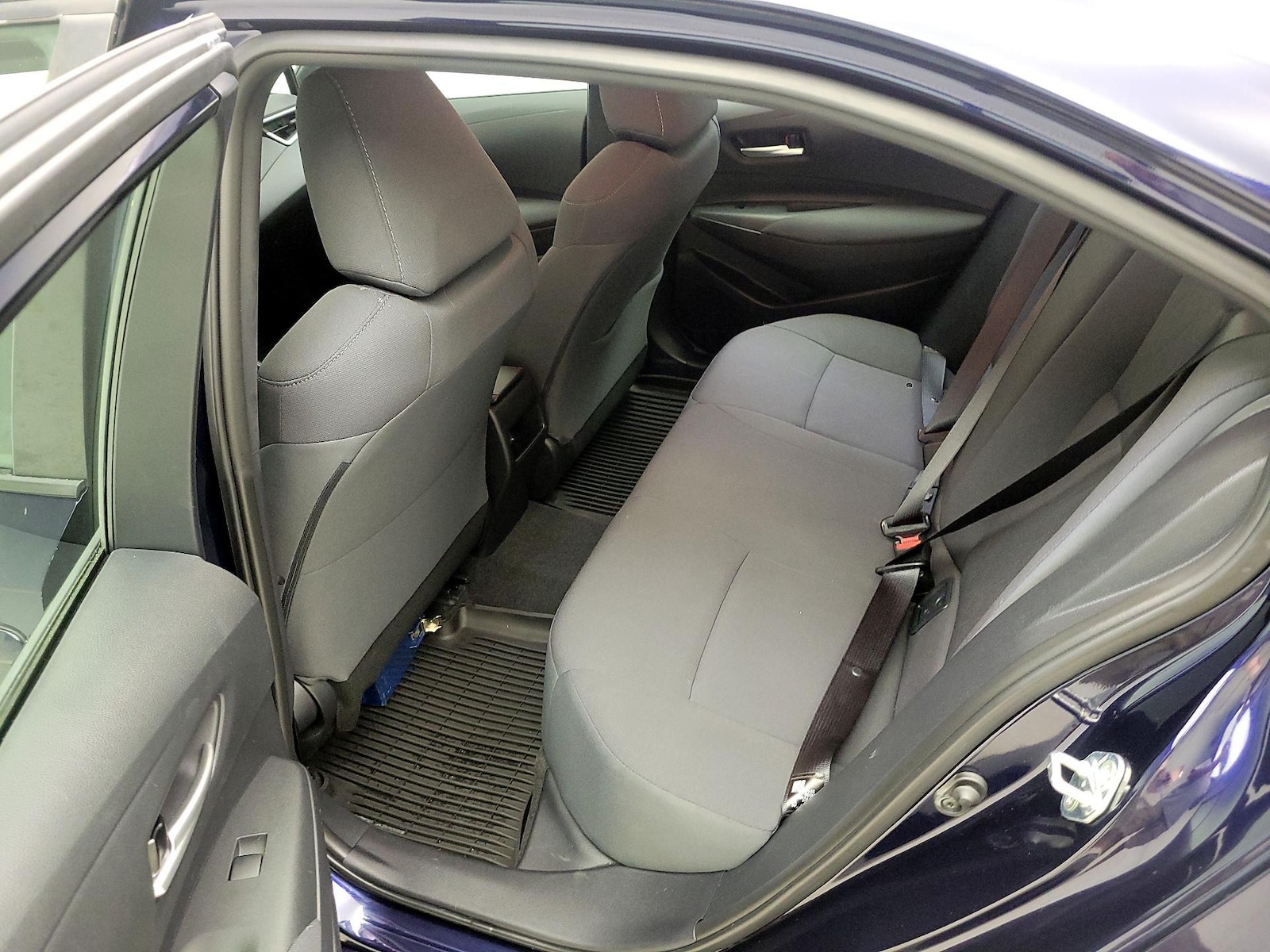 2020 Toyota Corolla LE - Photo 20