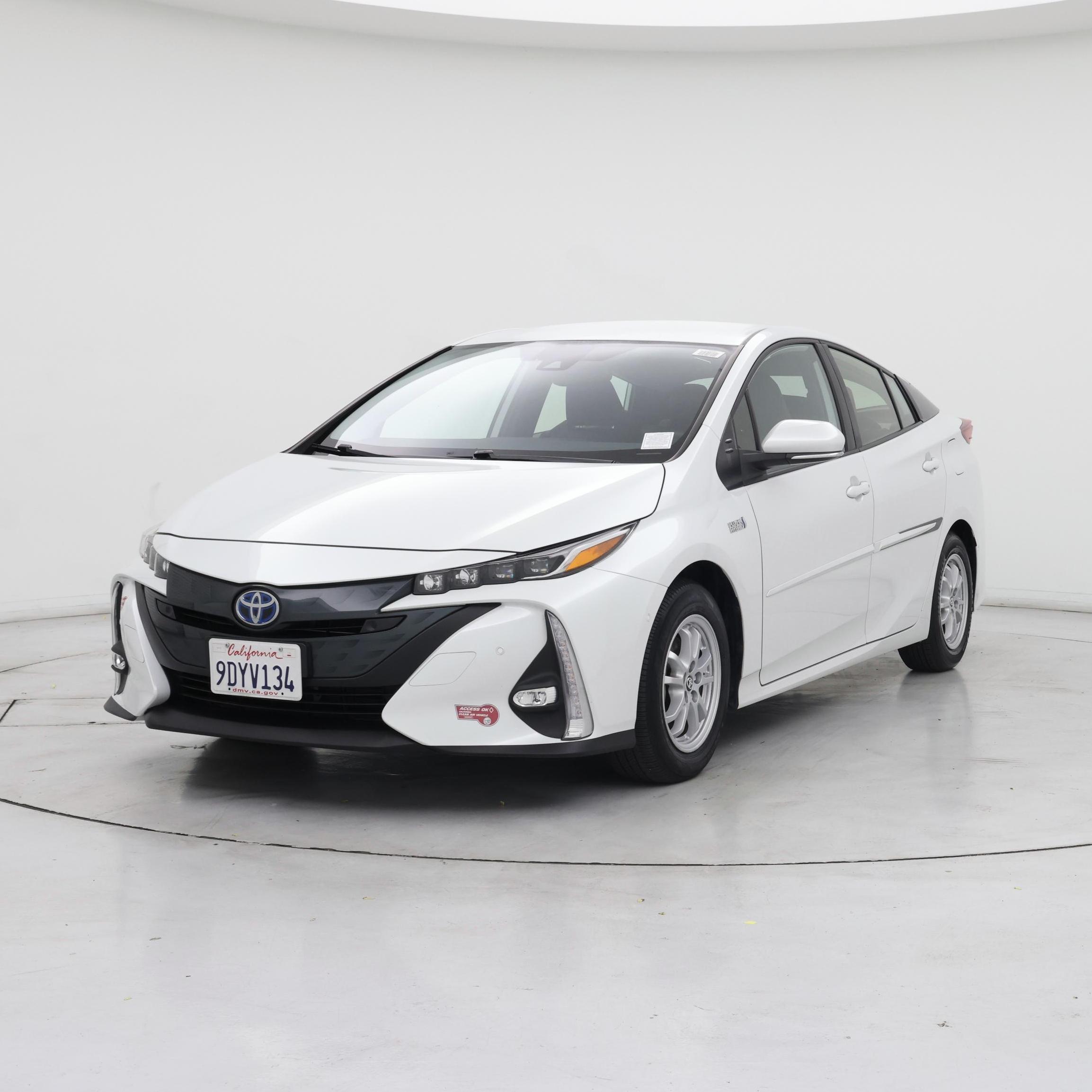 Thumbnail: 2022 Toyota Prius Prime - 4