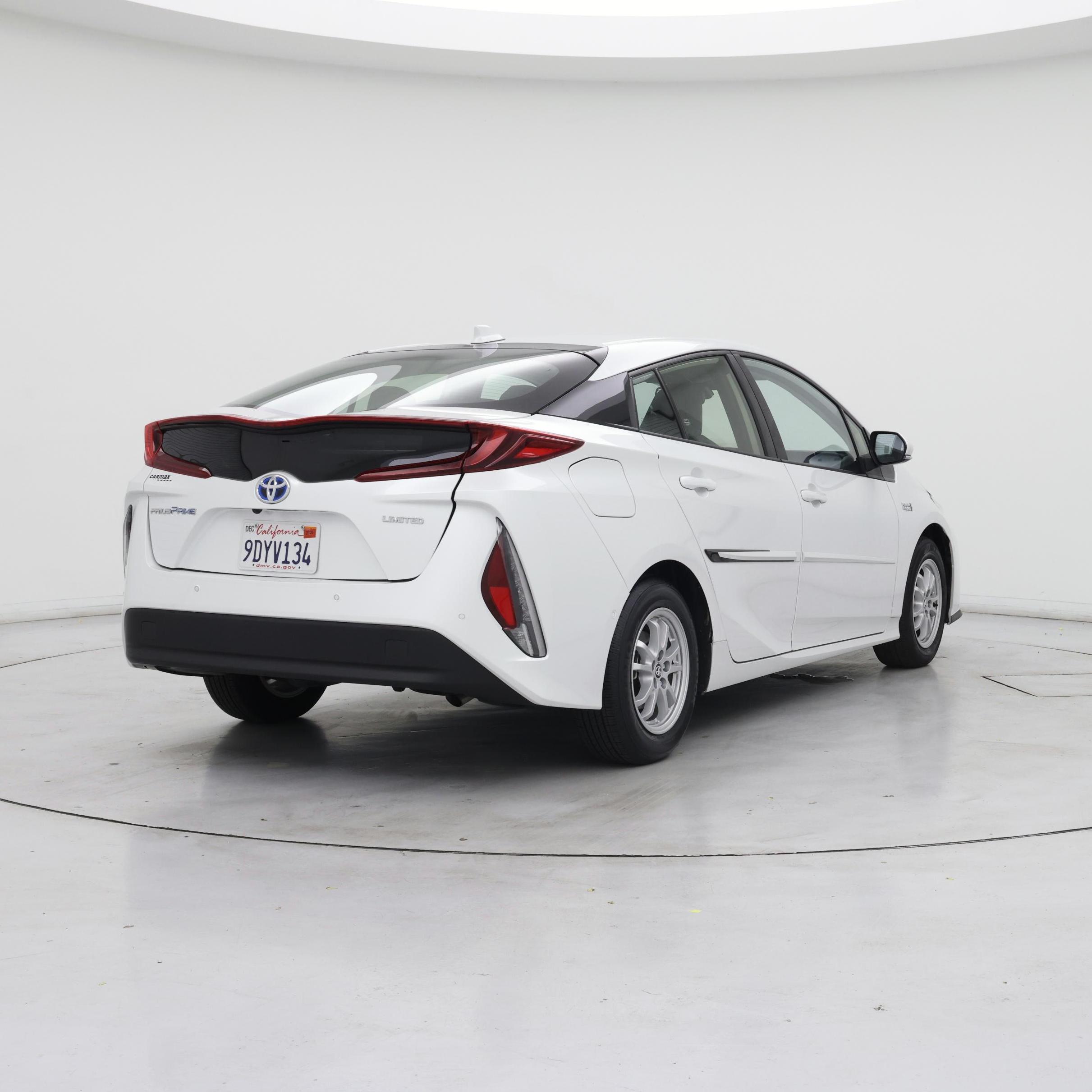 Thumbnail: 2022 Toyota Prius Prime - 8