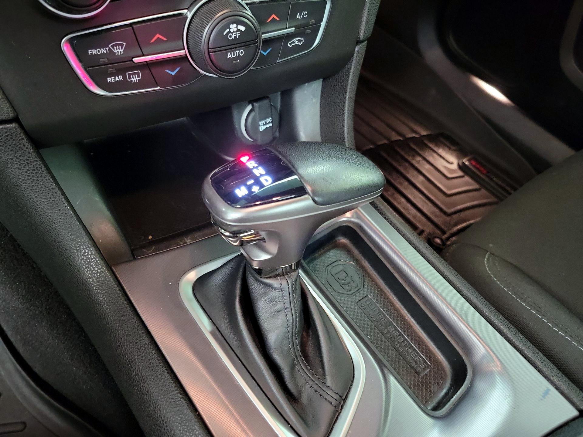 Thumbnail: 2022 Dodge Charger - 18
