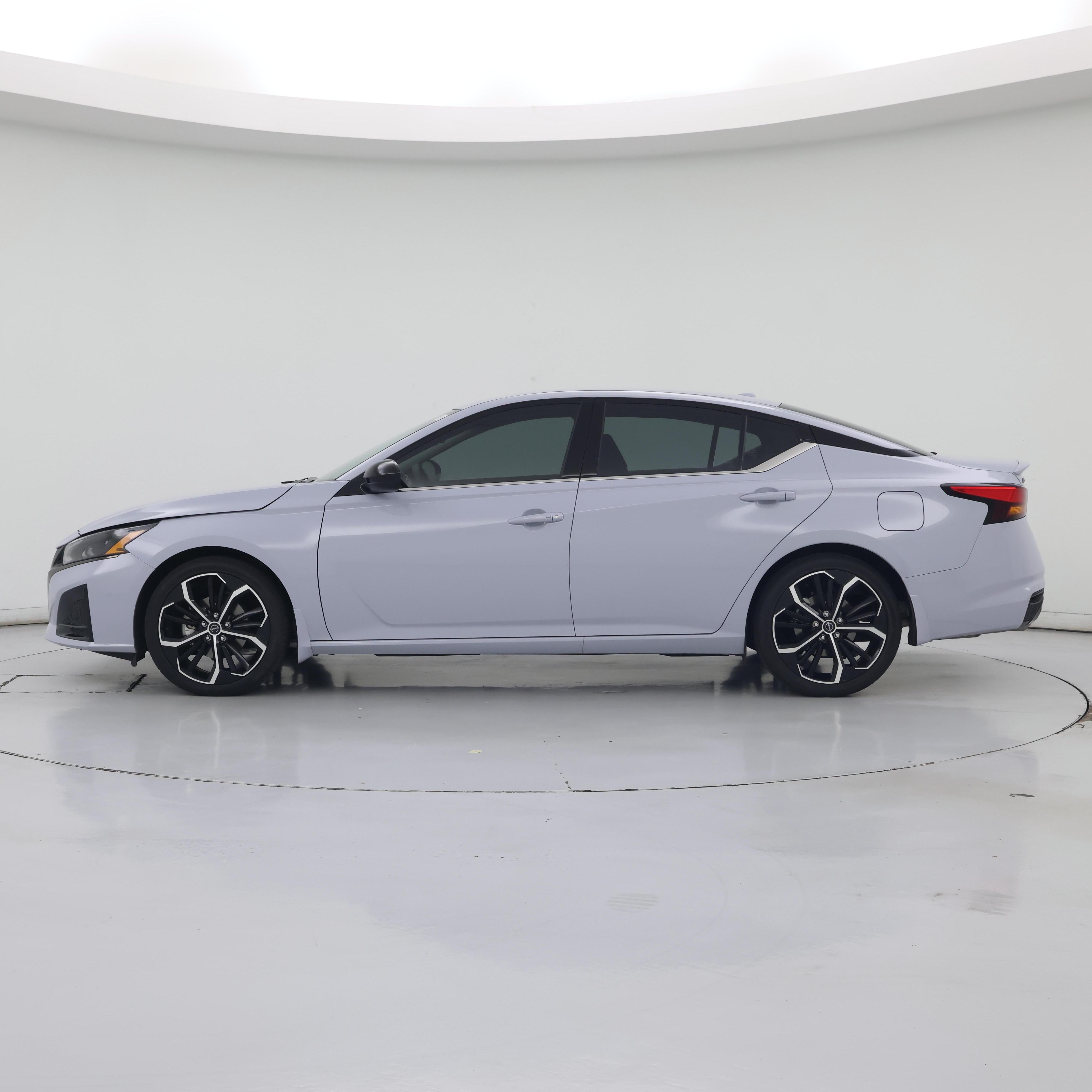 Thumbnail: 2023 Nissan Altima - 3