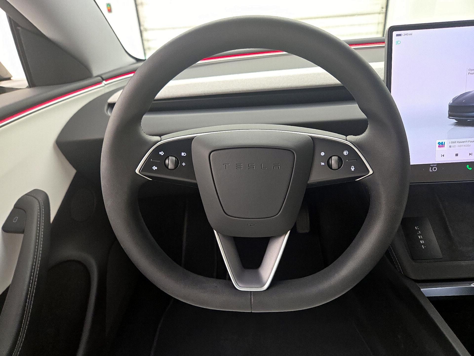 Thumbnail: 2024 Tesla Model 3 - 10
