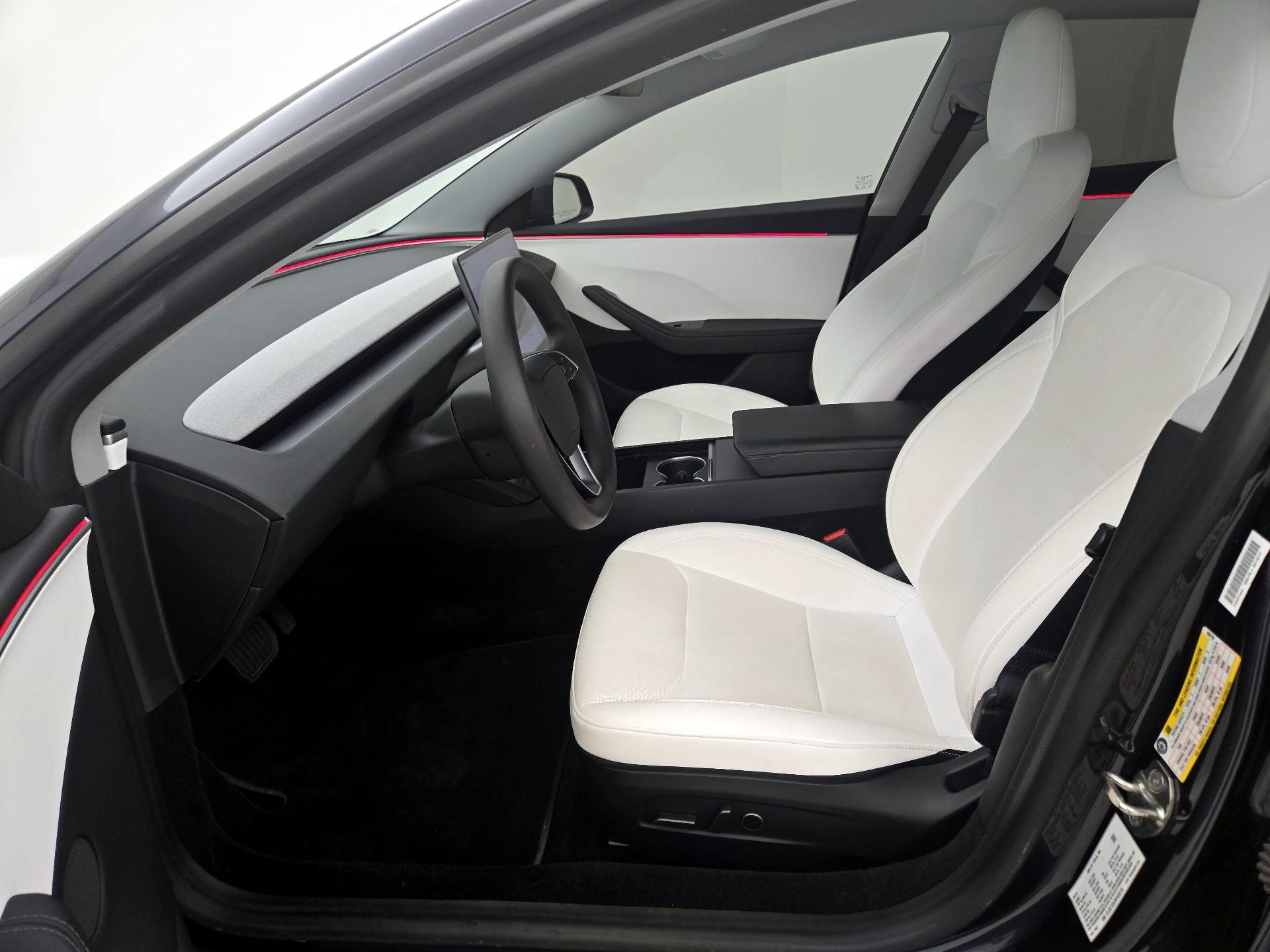Thumbnail: 2024 Tesla Model 3 - 11