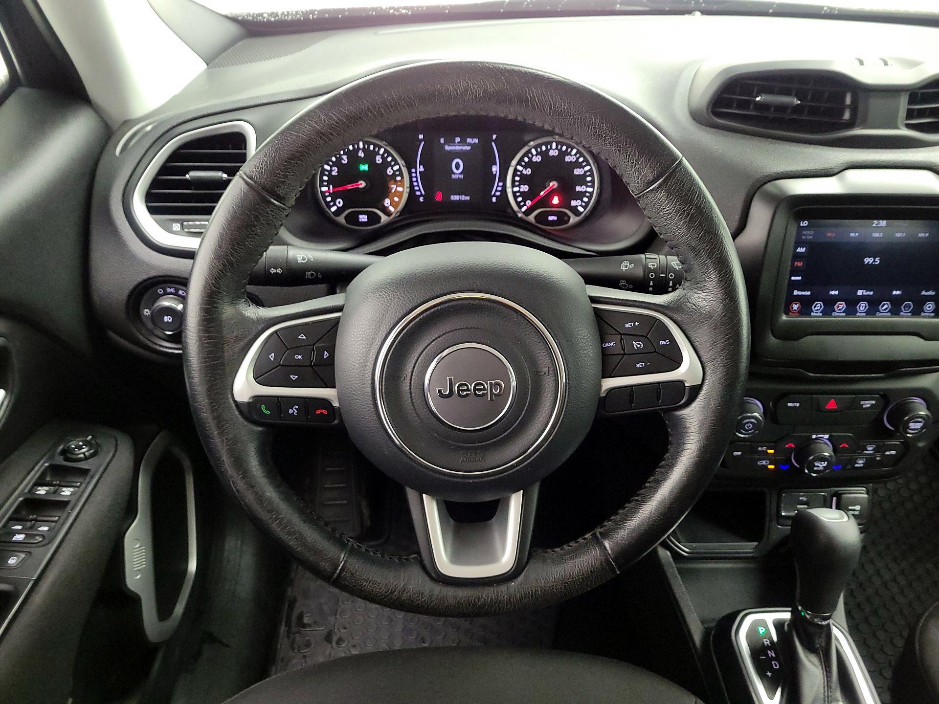 Thumbnail: 2018 Jeep Renegade - 10