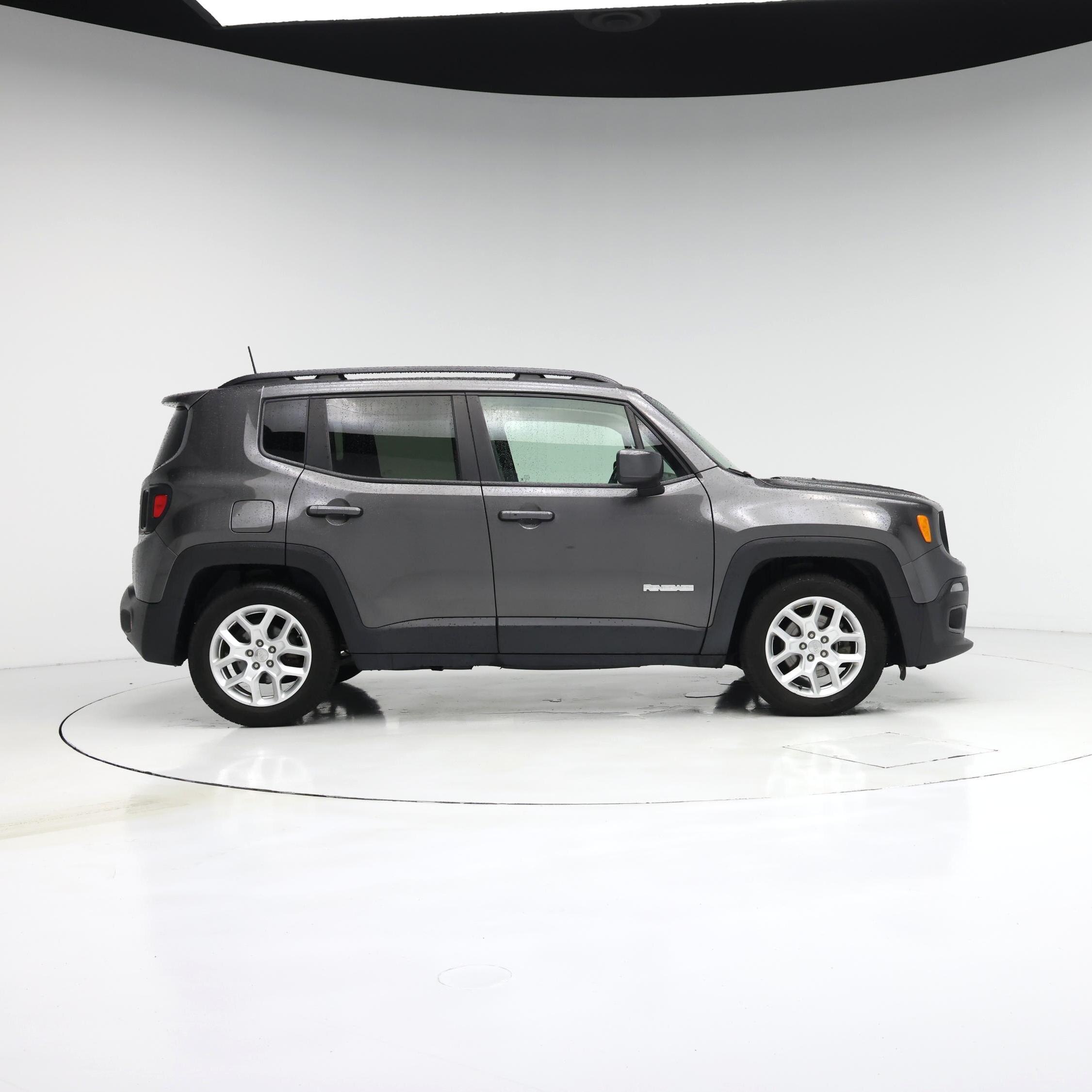Thumbnail: 2018 Jeep Renegade - 7