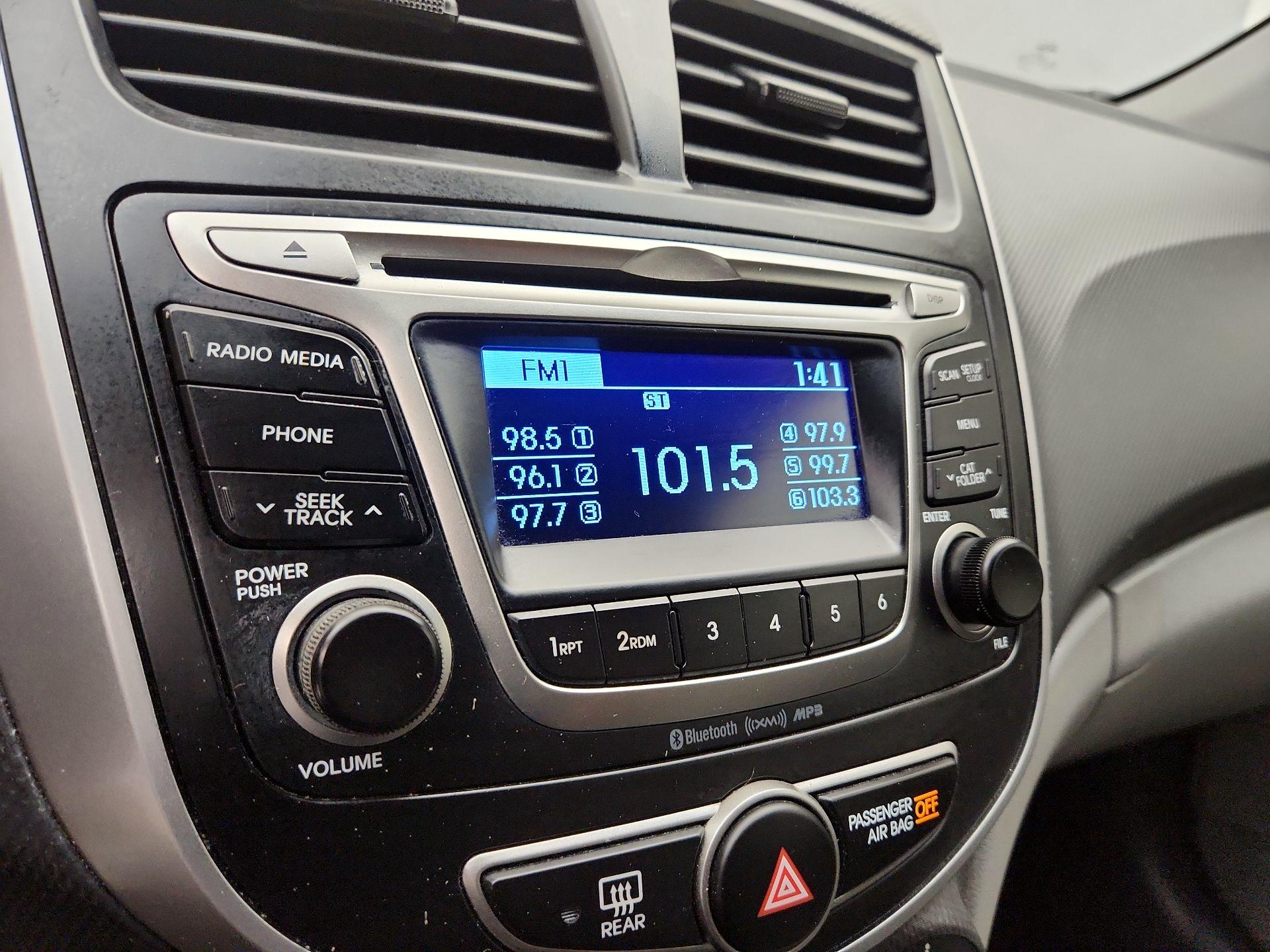 Thumbnail: 2016 Hyundai Accent - 14