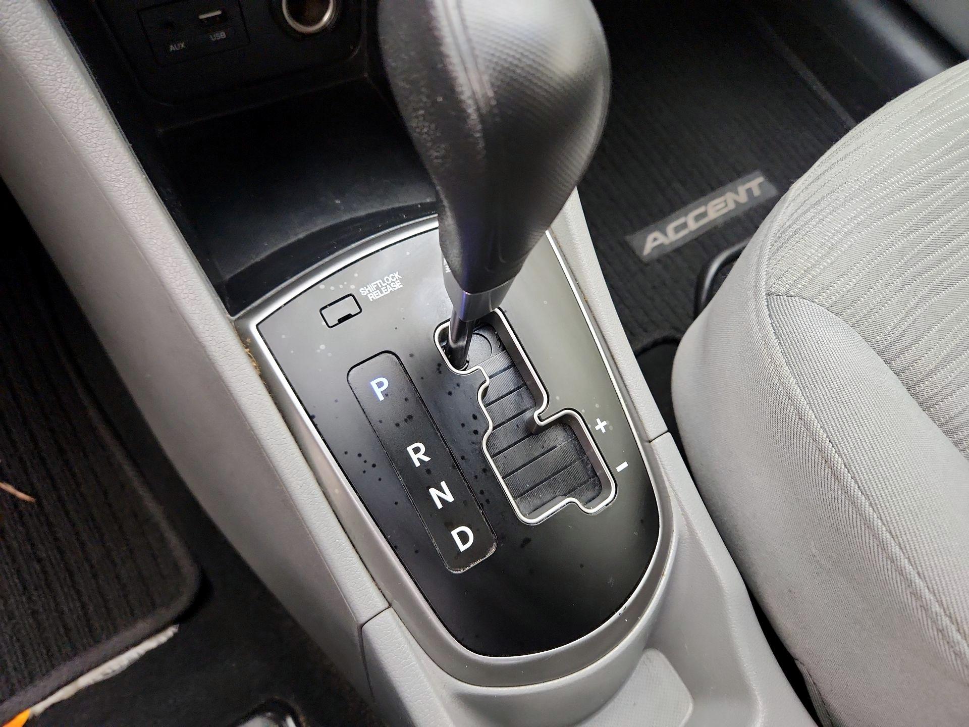 Thumbnail: 2016 Hyundai Accent - 16