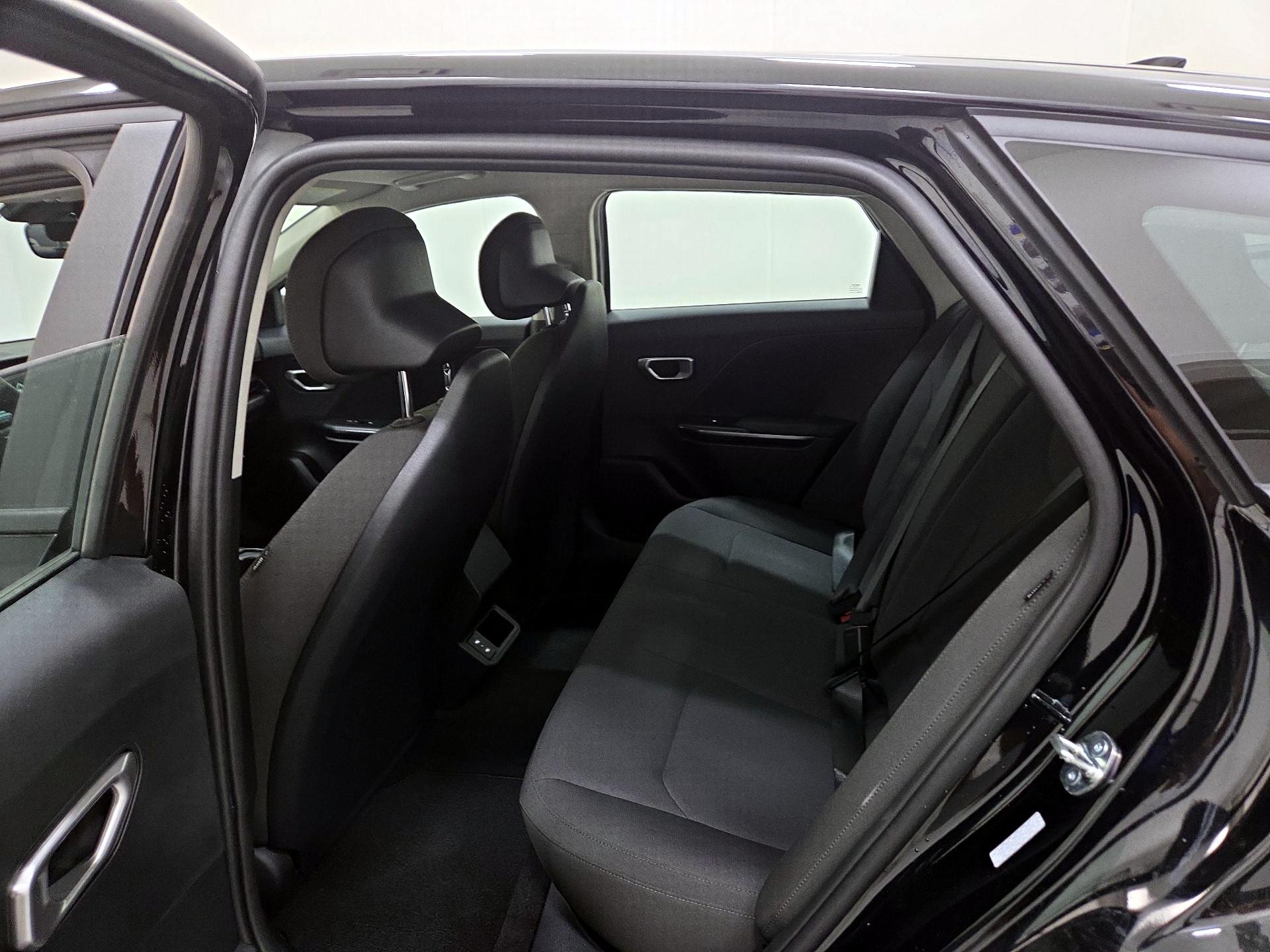 Thumbnail: 2026 Kia K4 - 19