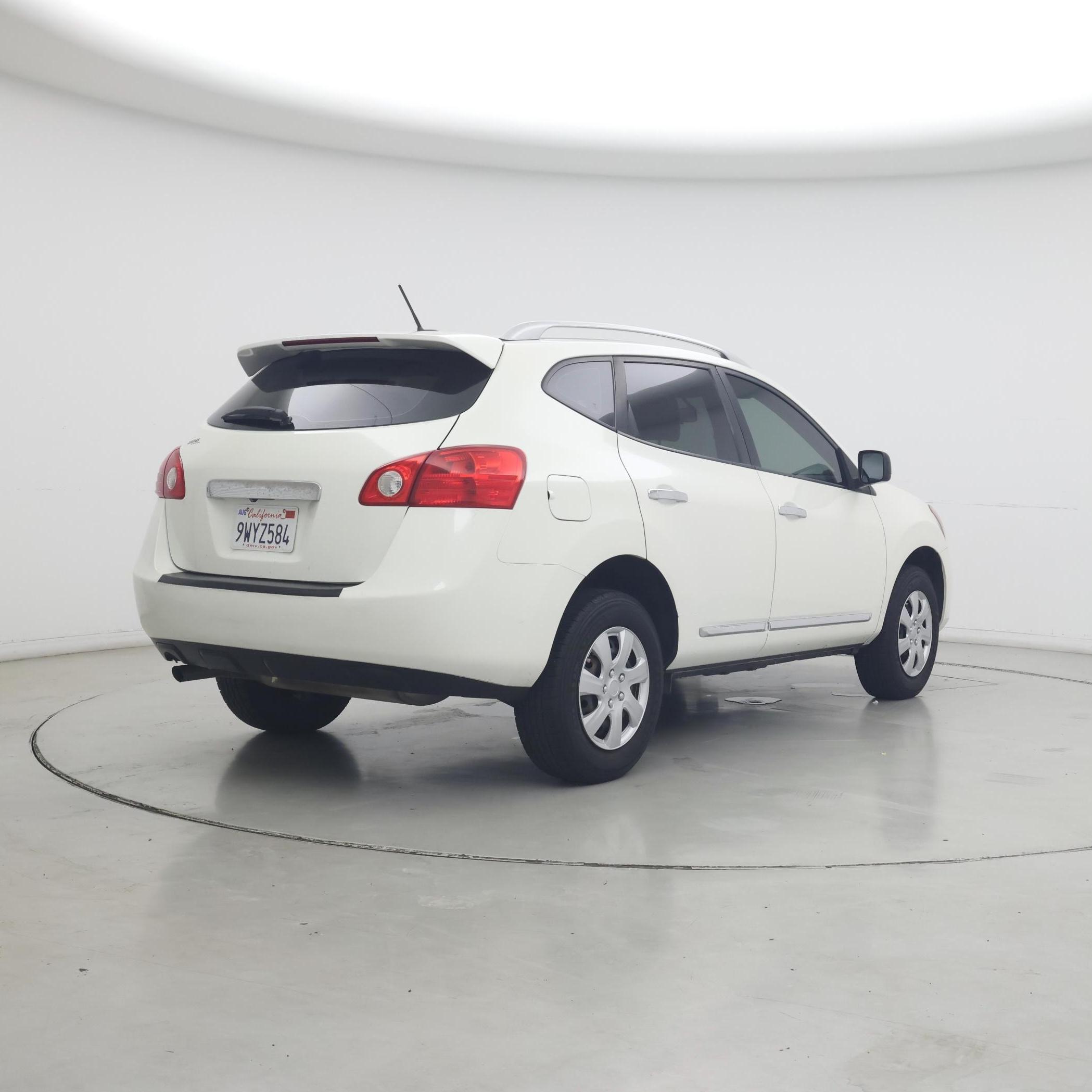 Thumbnail: 2015 Nissan Rogue - 8