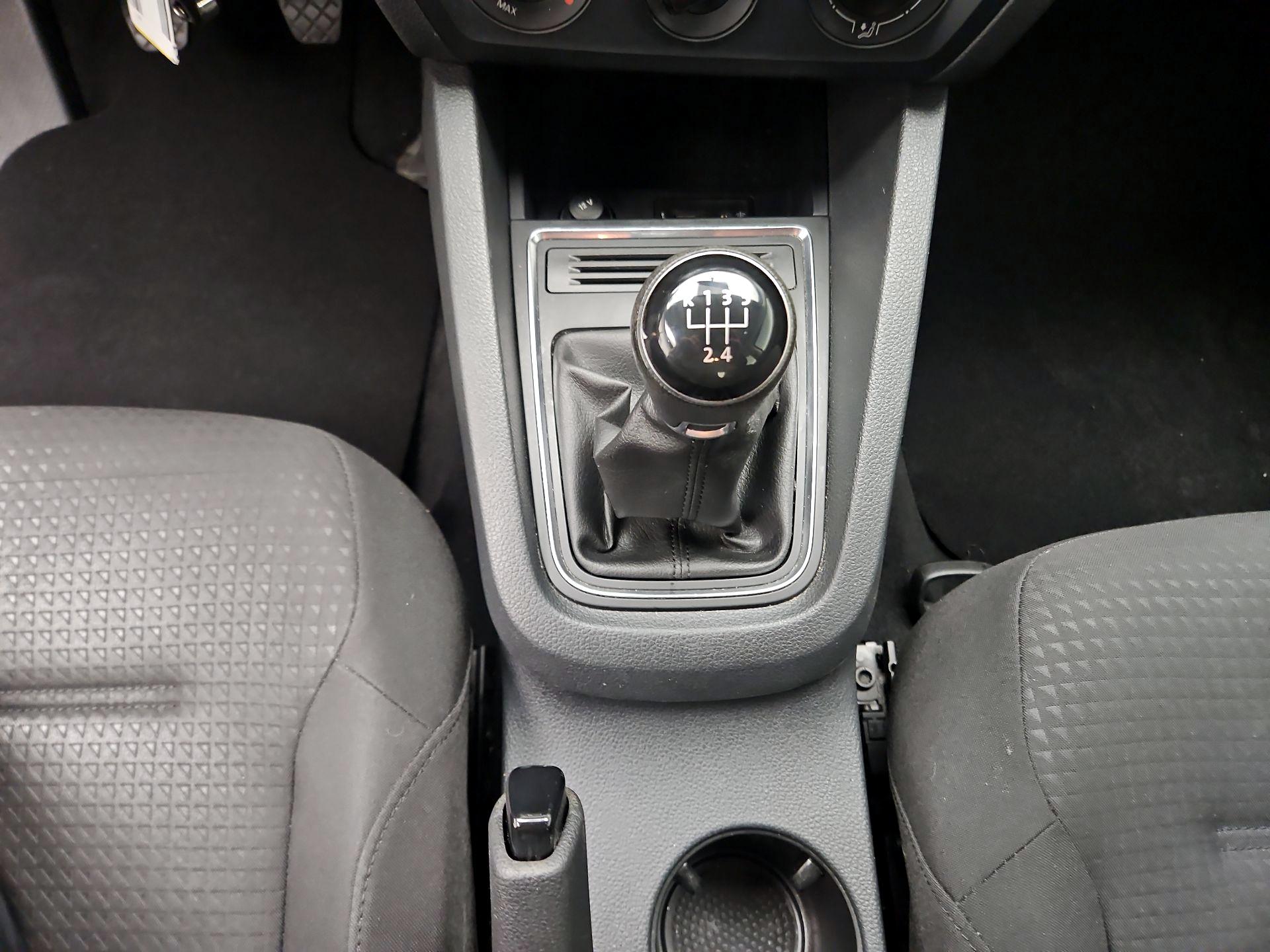 Thumbnail: 2016 Volkswagen Jetta - 17