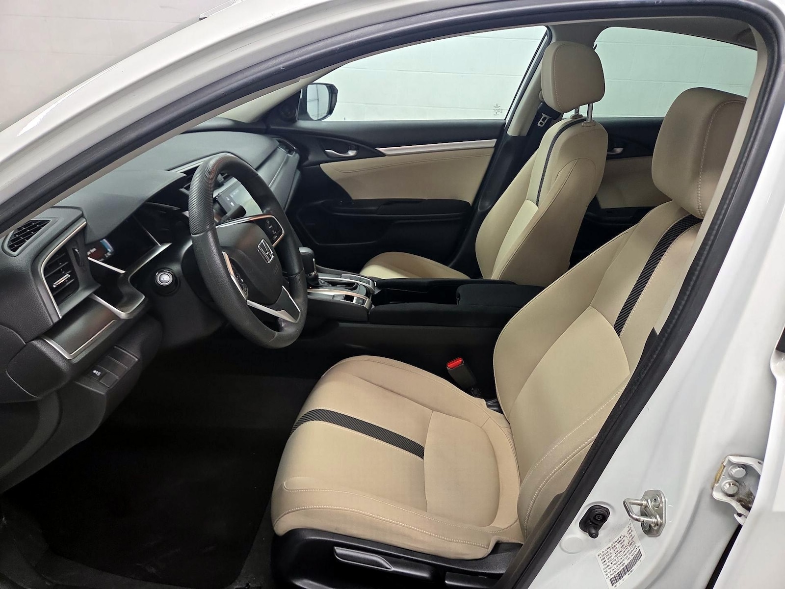 2018 Honda Civic EX - Photo 12